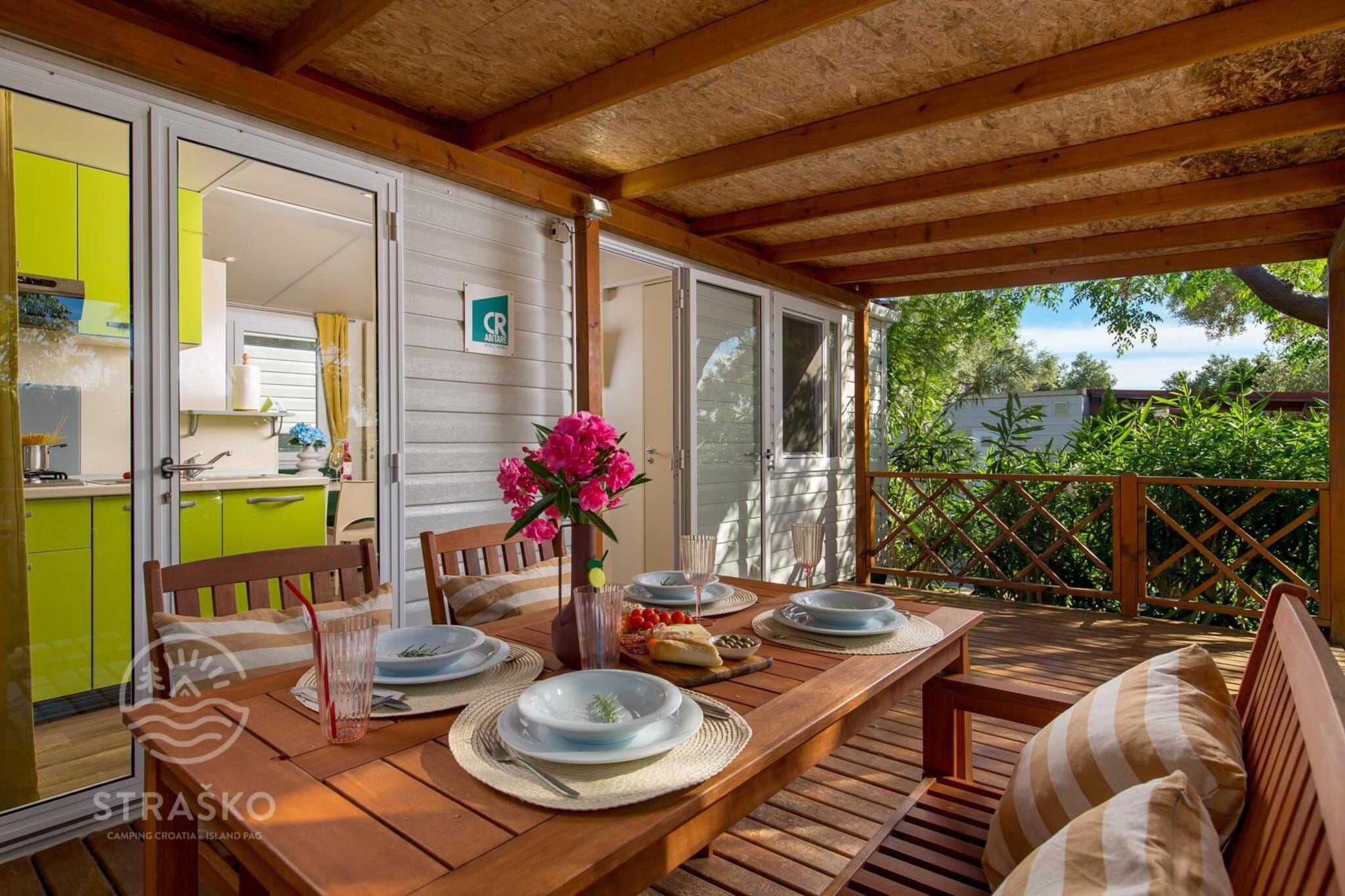 Mobile Homes Strasko Novalja Olive 34 qm für 5 Pers-Terrasbalkon