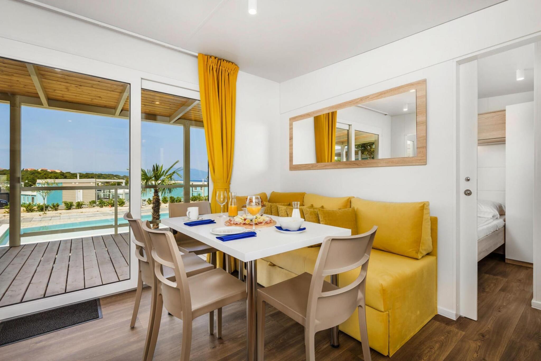 Mobile Homes, Omisalj-Mobilhome GOLD-Eetkamer