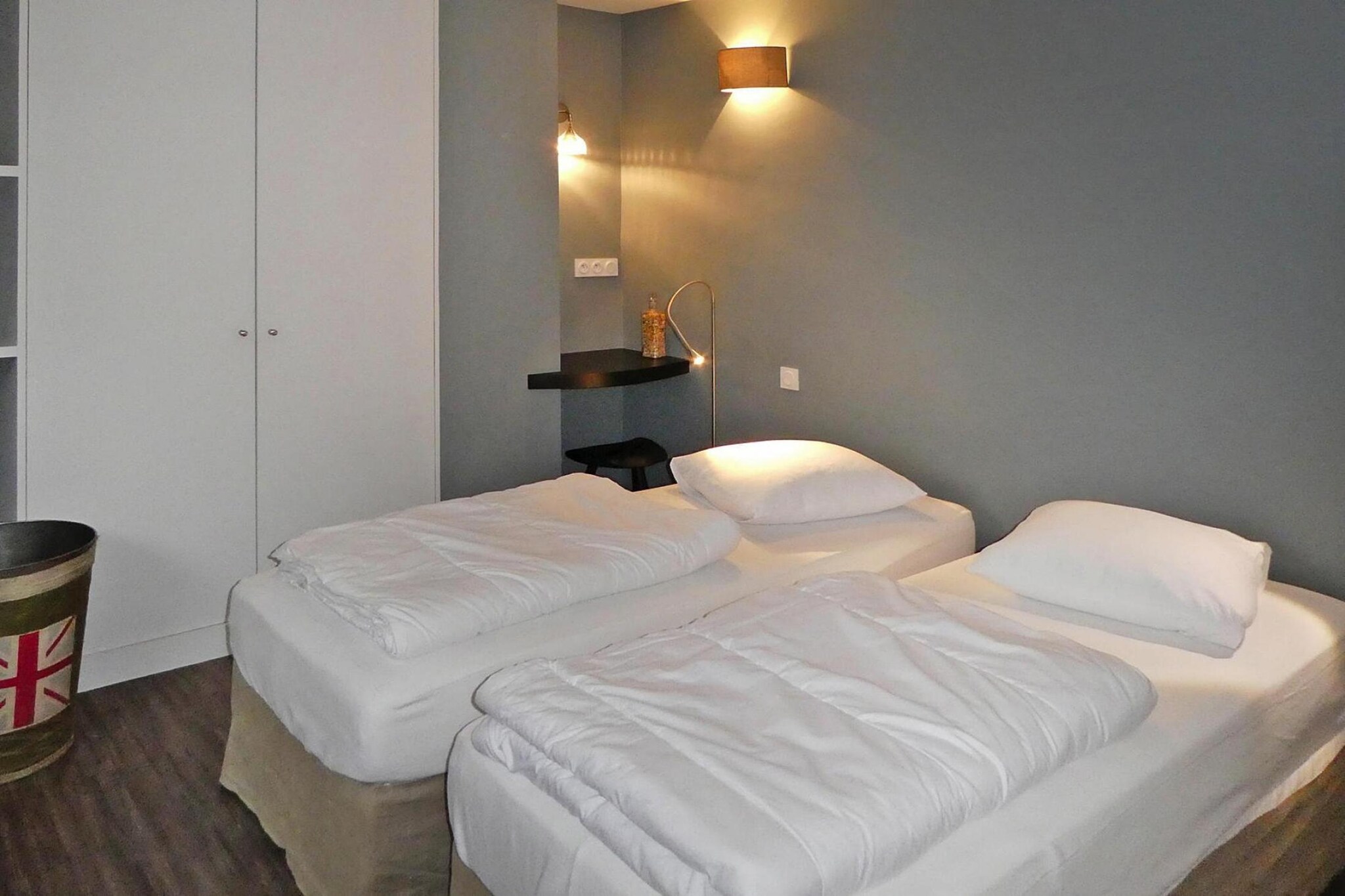 Bed Room