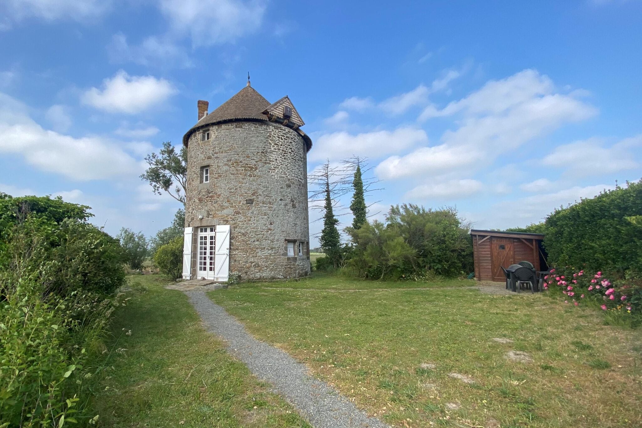 Former 19th century windmill in Cherrueix