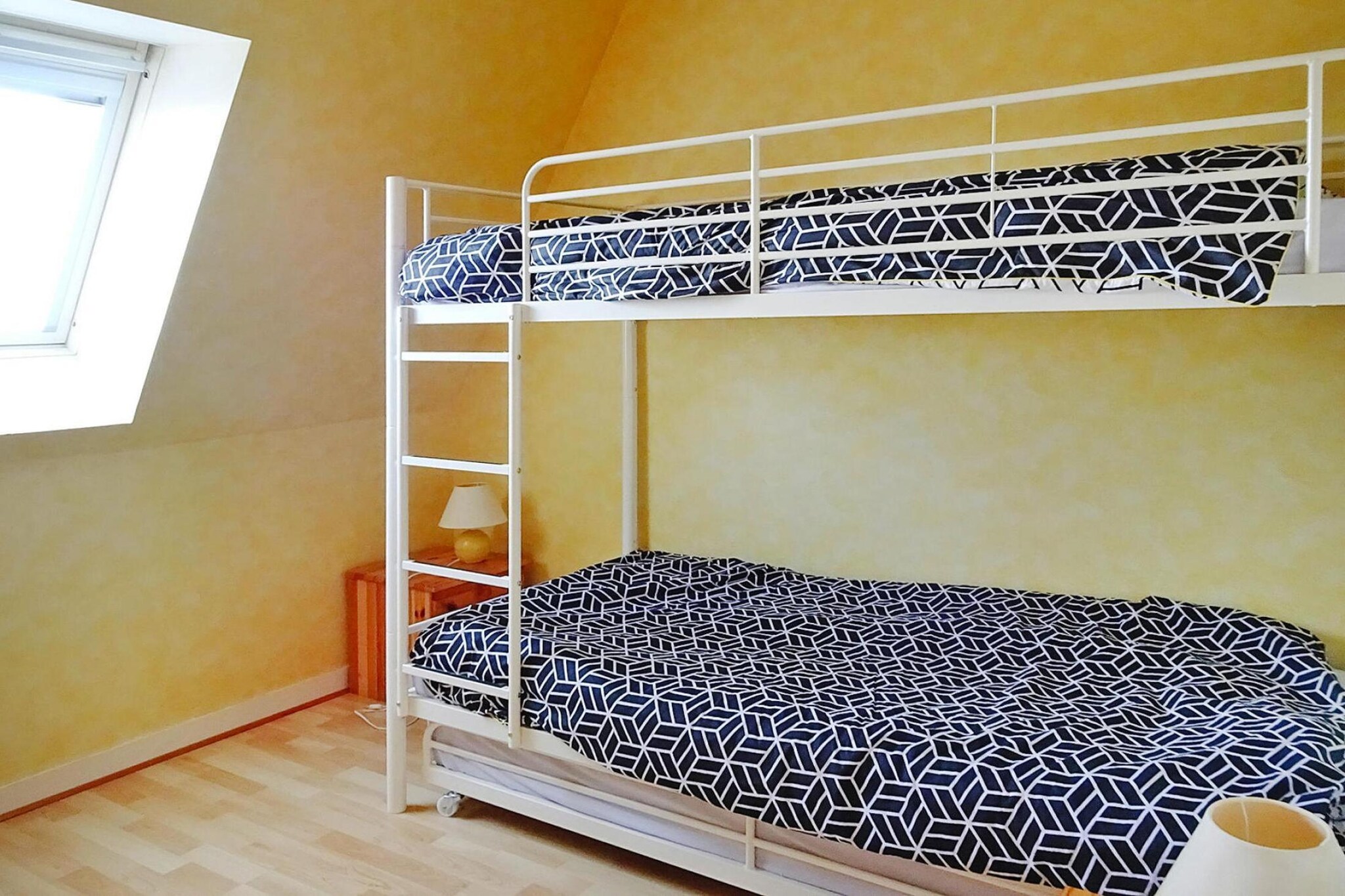 Apartment in St Quay near Seven Beaches