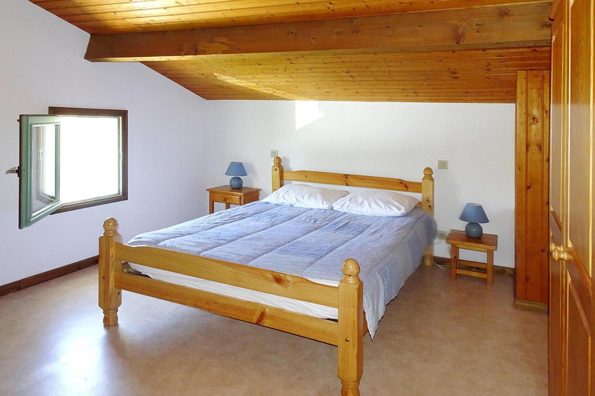 Bed Room