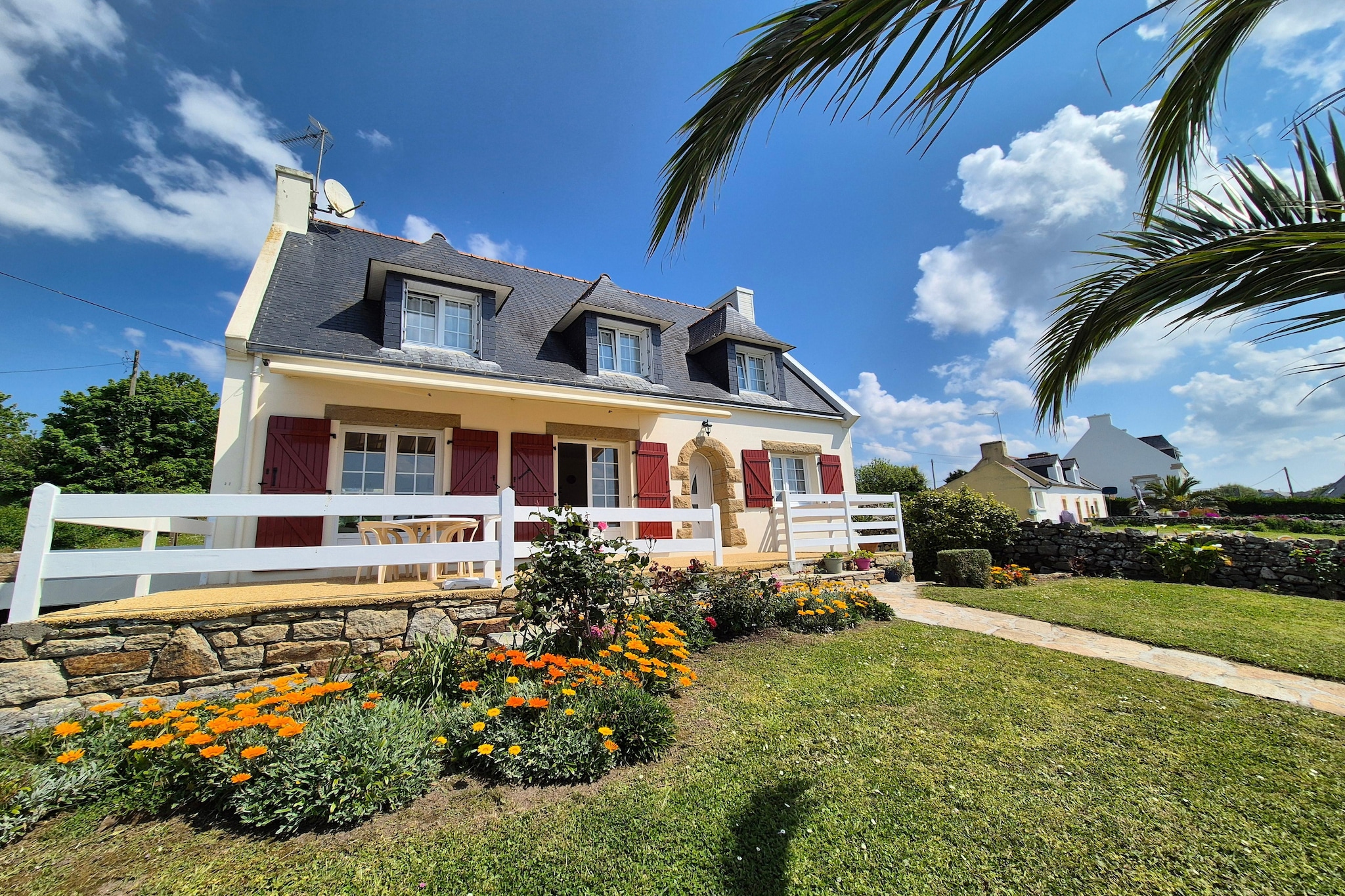 Exterior Summer