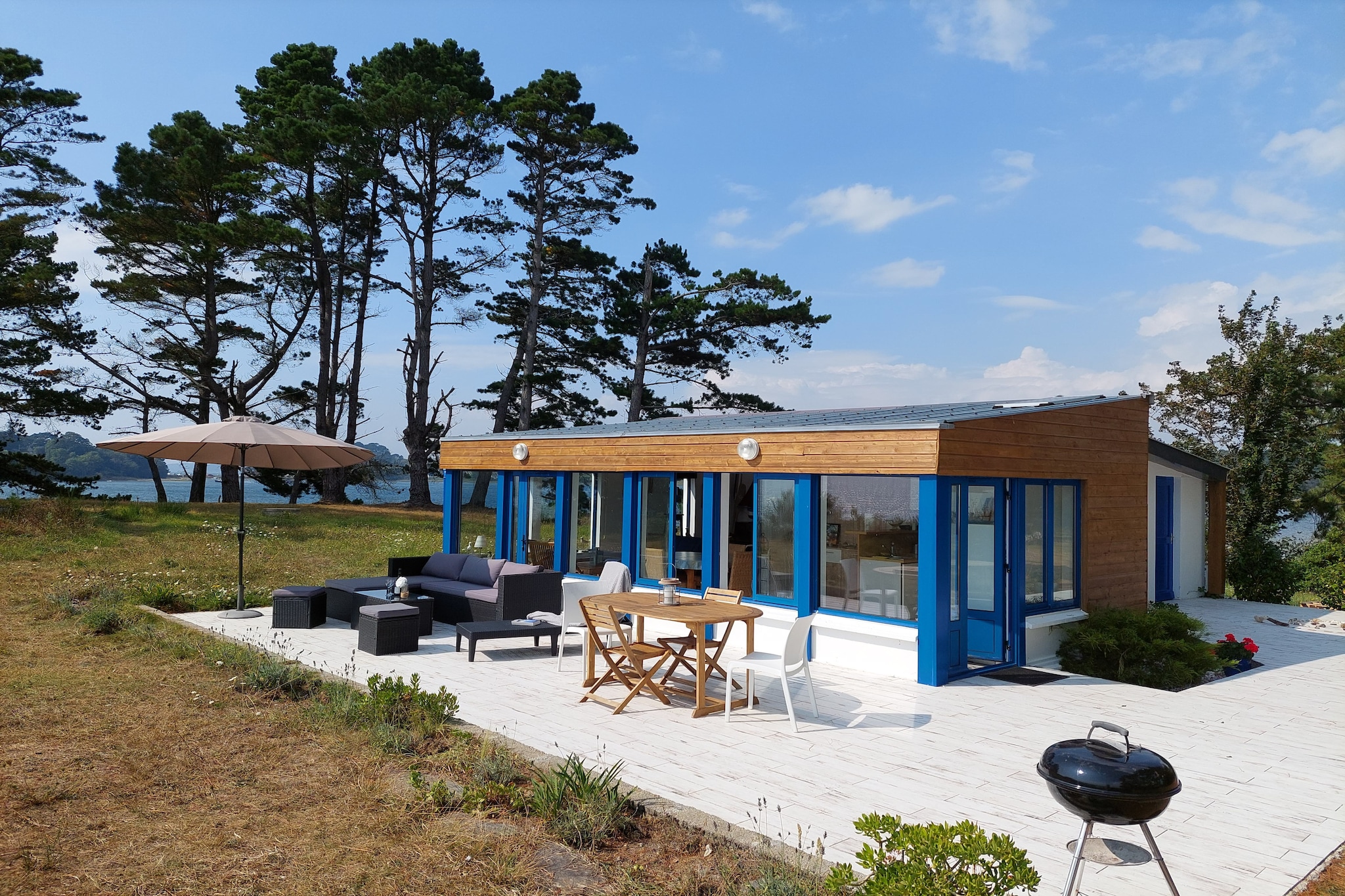 Exterior Summer