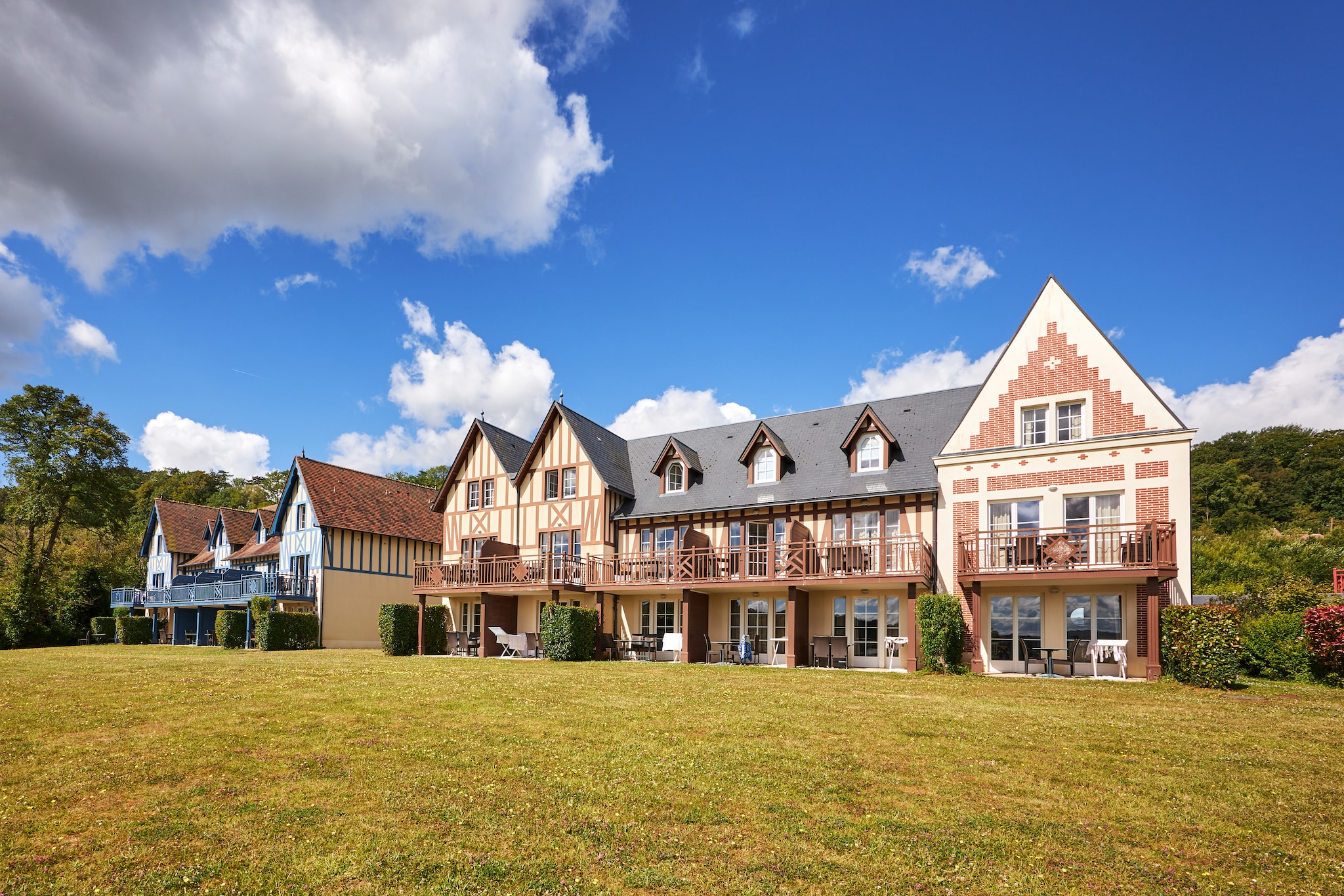 Exterior Summer