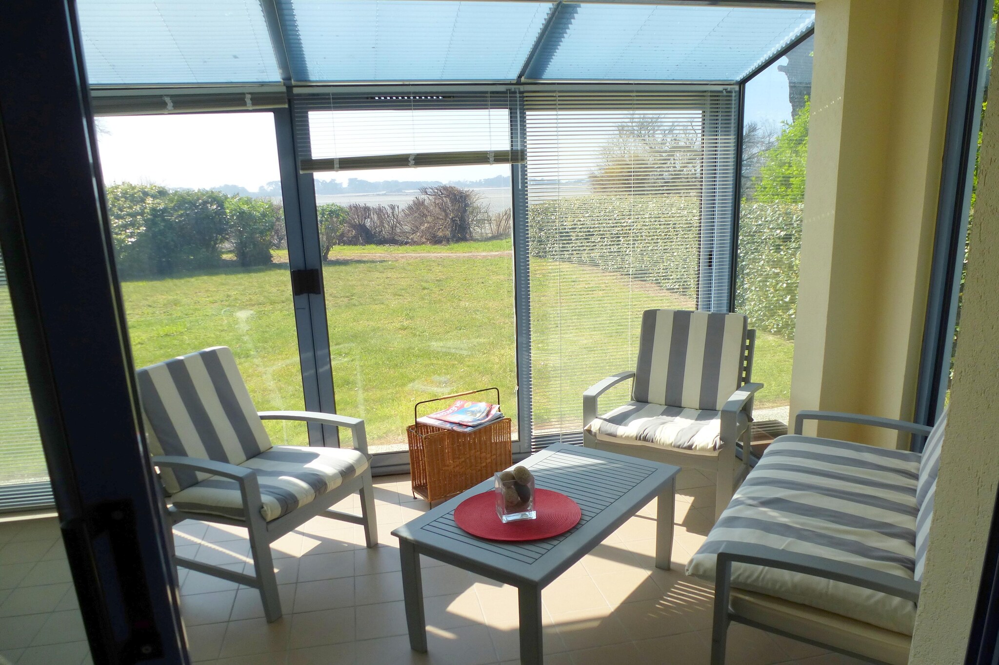 Romantic Roscoff Coastal Flat