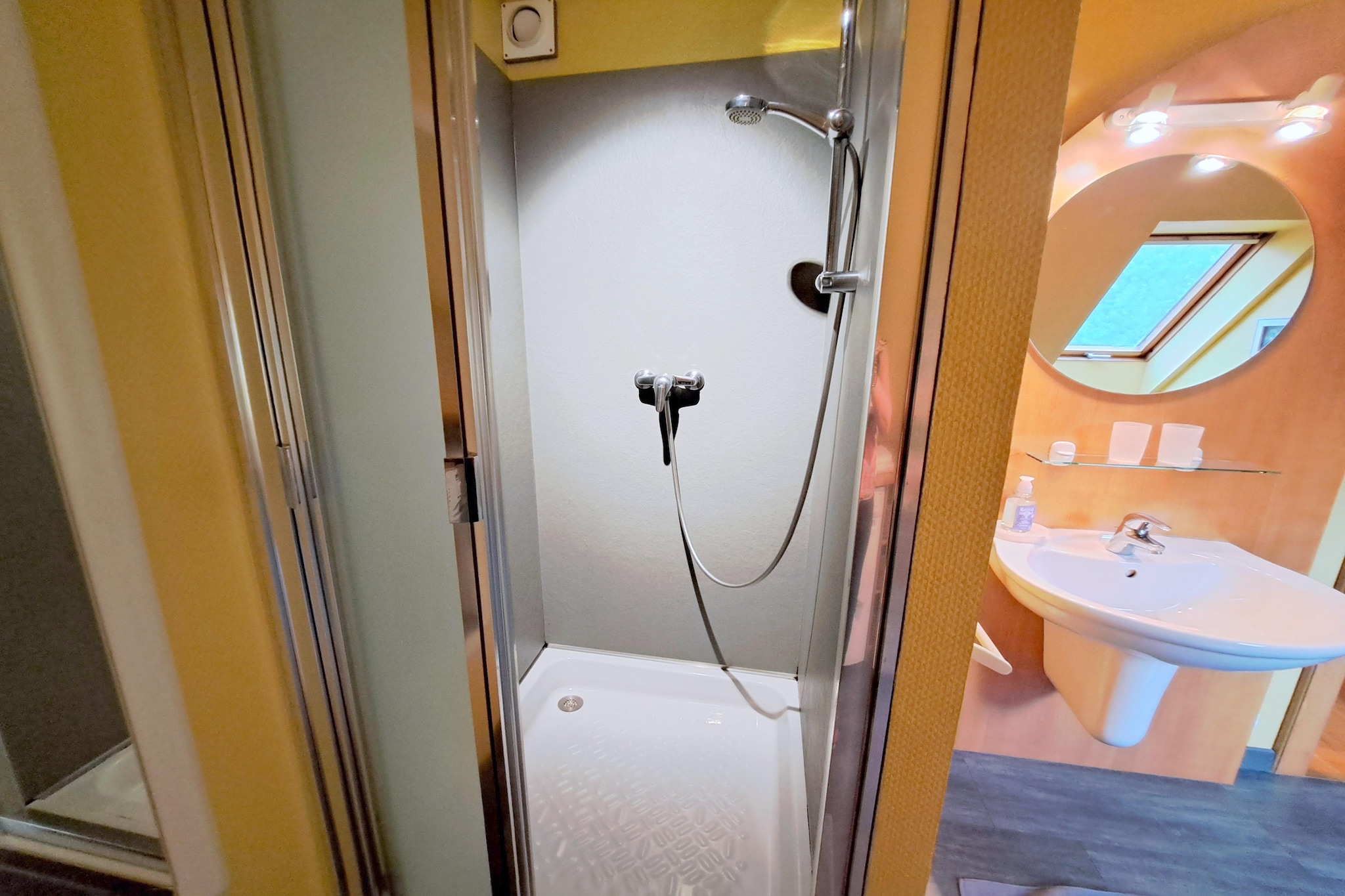 Holiday farm Kindwiller / Type B - Maison 90 qm-Bathroom