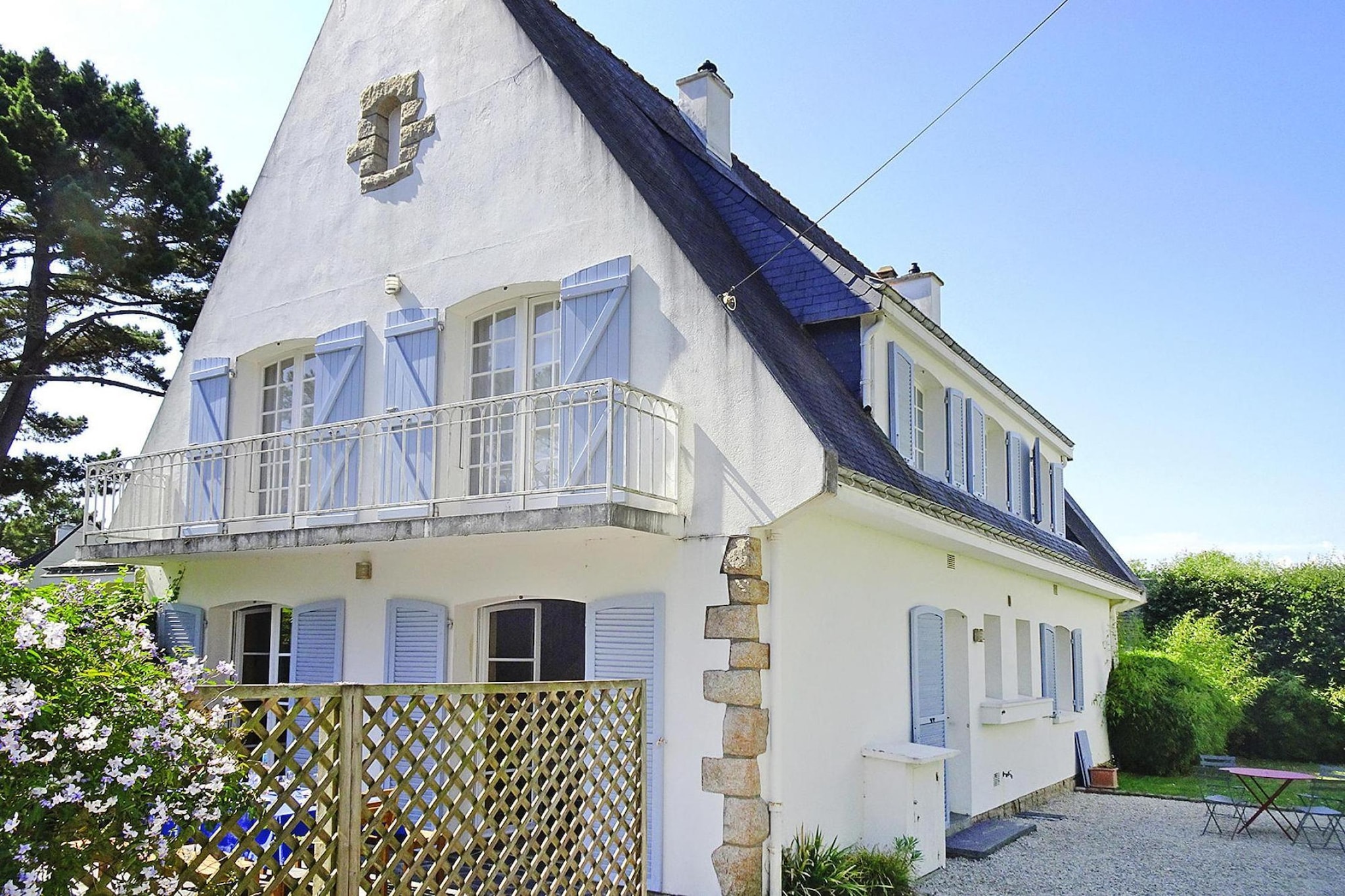Exterior Summer