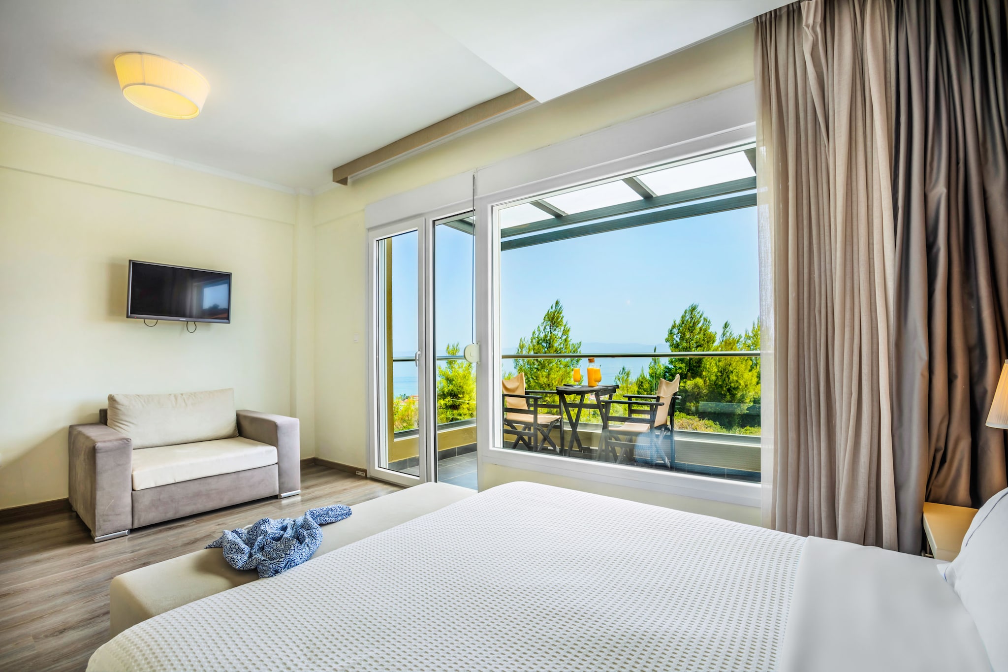 Bed Room