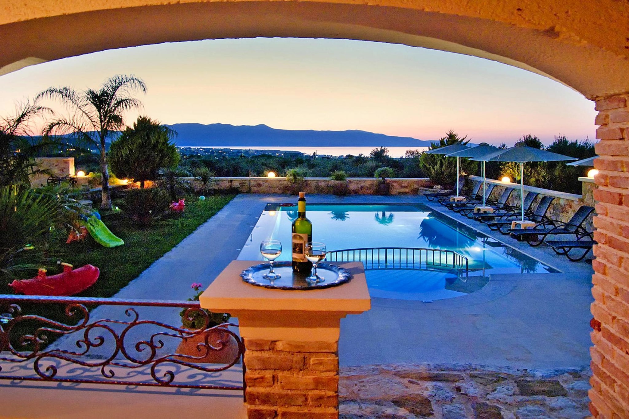 Villa, Kondomari-Villa Giovanta 200 qm - Uitzicht zomer