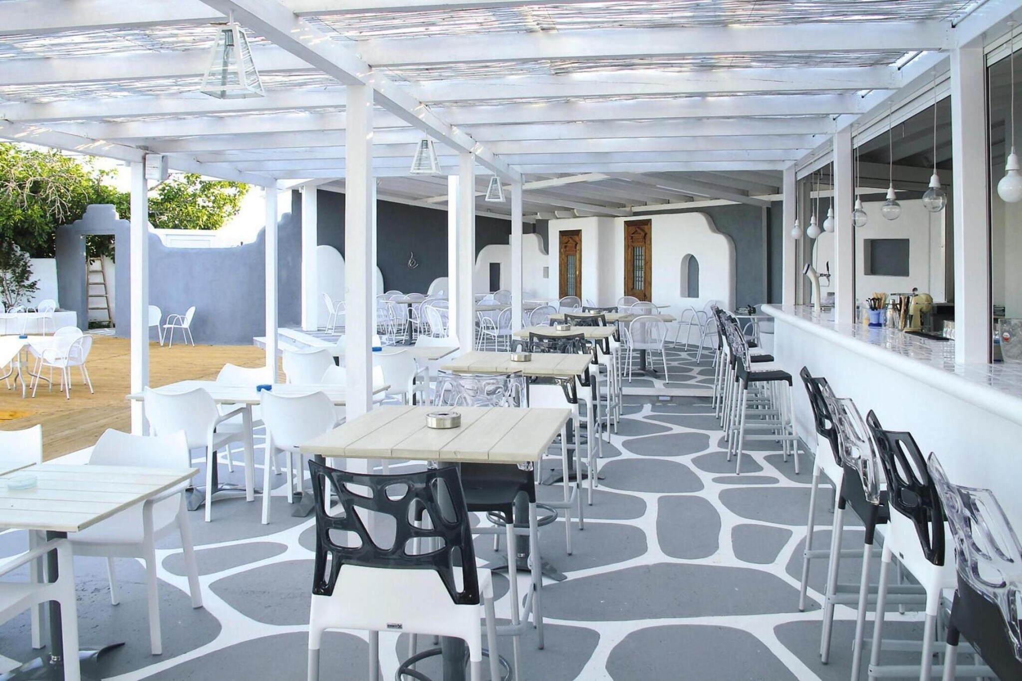 Living room(2x single bed), Kitchenette(dining table, hob(2 ring stoves, electric), fridge), bedroom(double bed or 2 single beds), bathroom(shower, toilet), Reception, balcony or terrace, garden furniture, parking, swimming pool(shared with other guests, outside), baby crib(paid)
