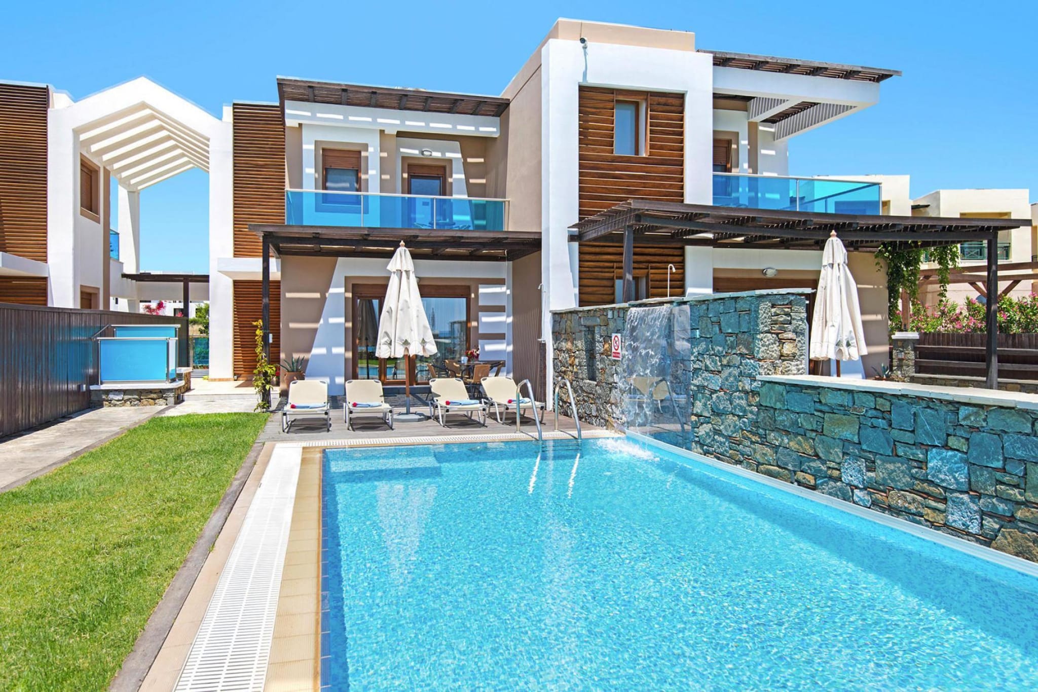 Villas Horizon Line /Villa Meliti / Kiotari