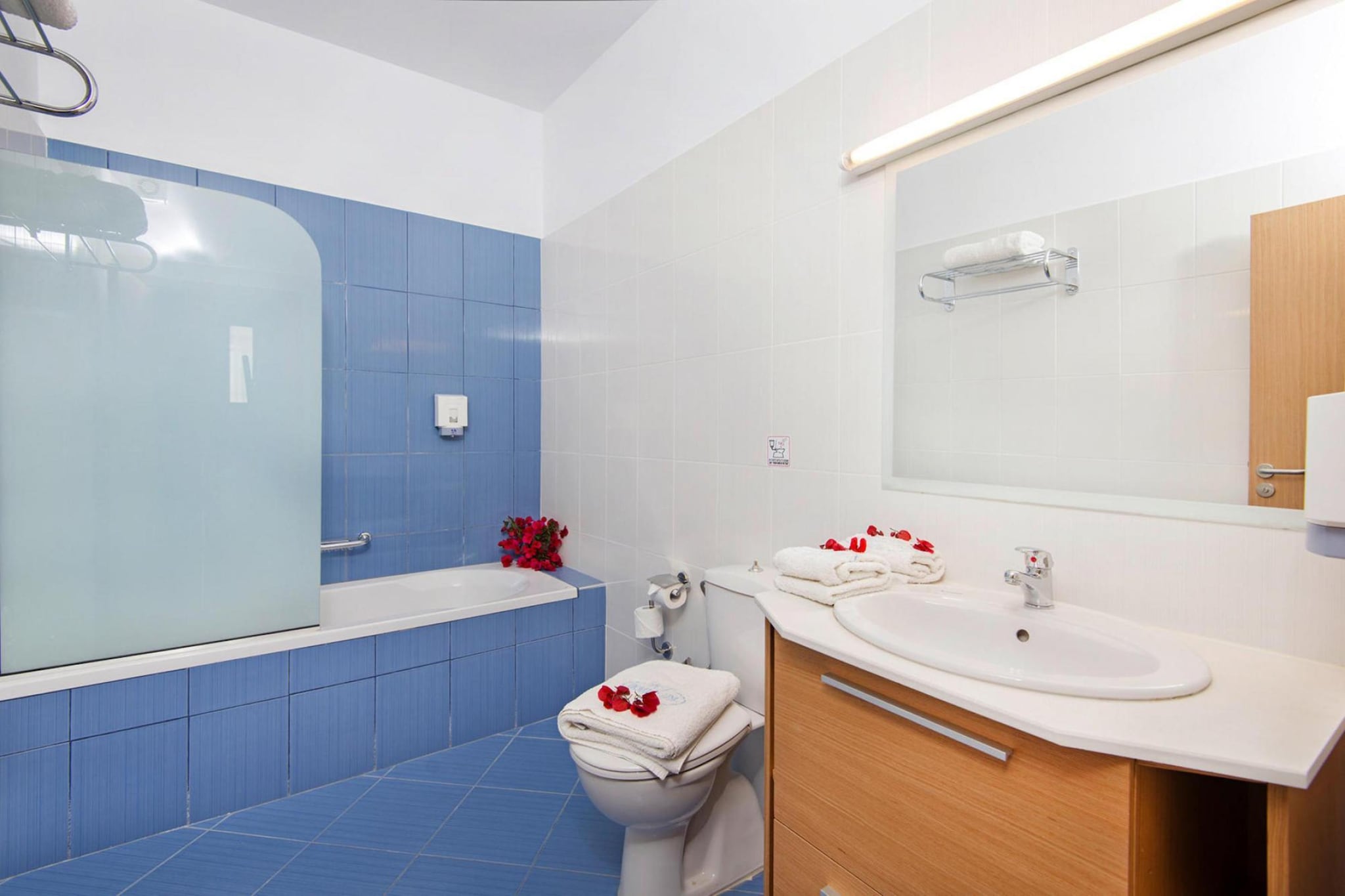 Villas Horizon Line /Villa Meliti / Kiotari - Badkamer