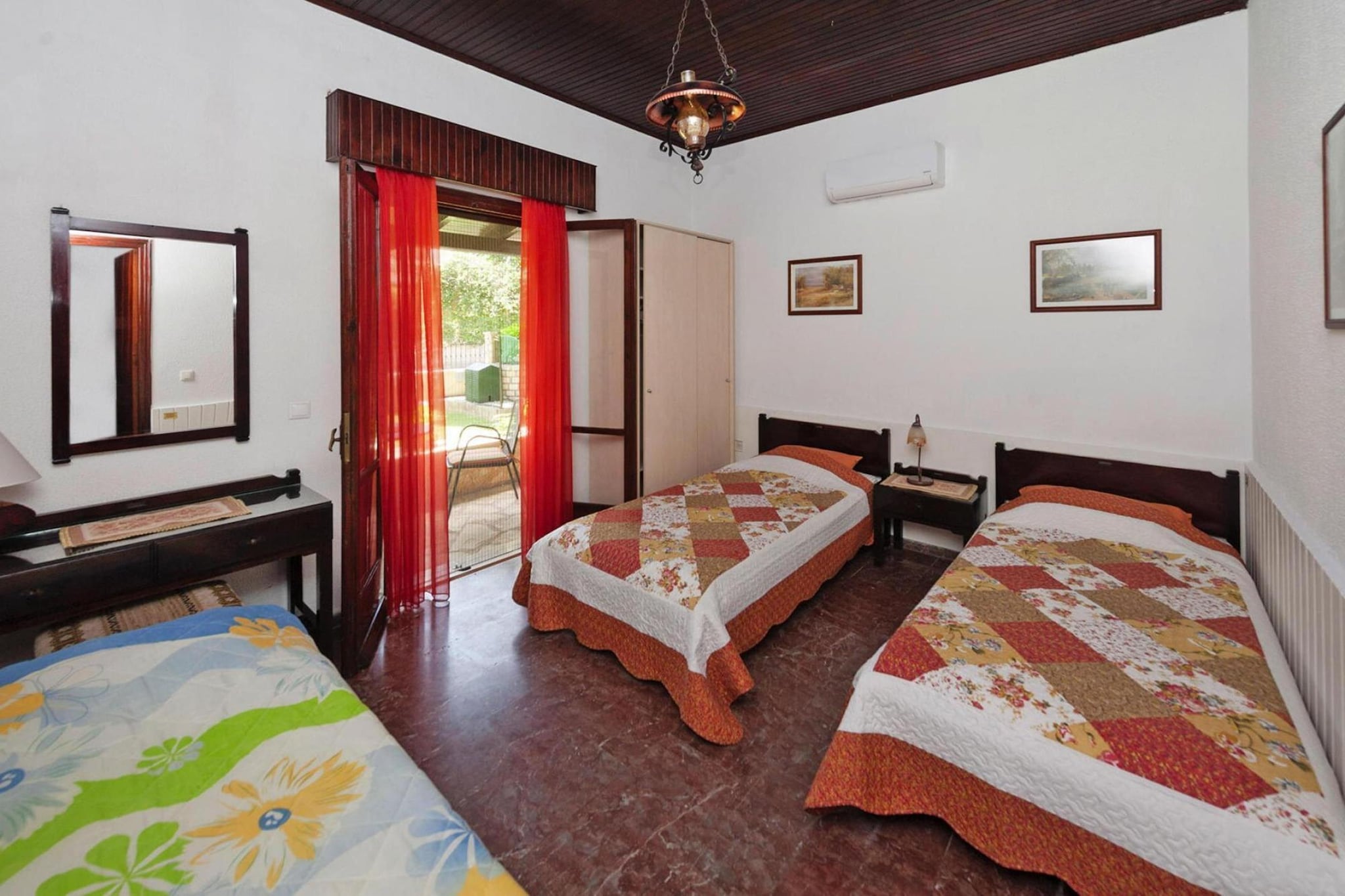 Bed Room