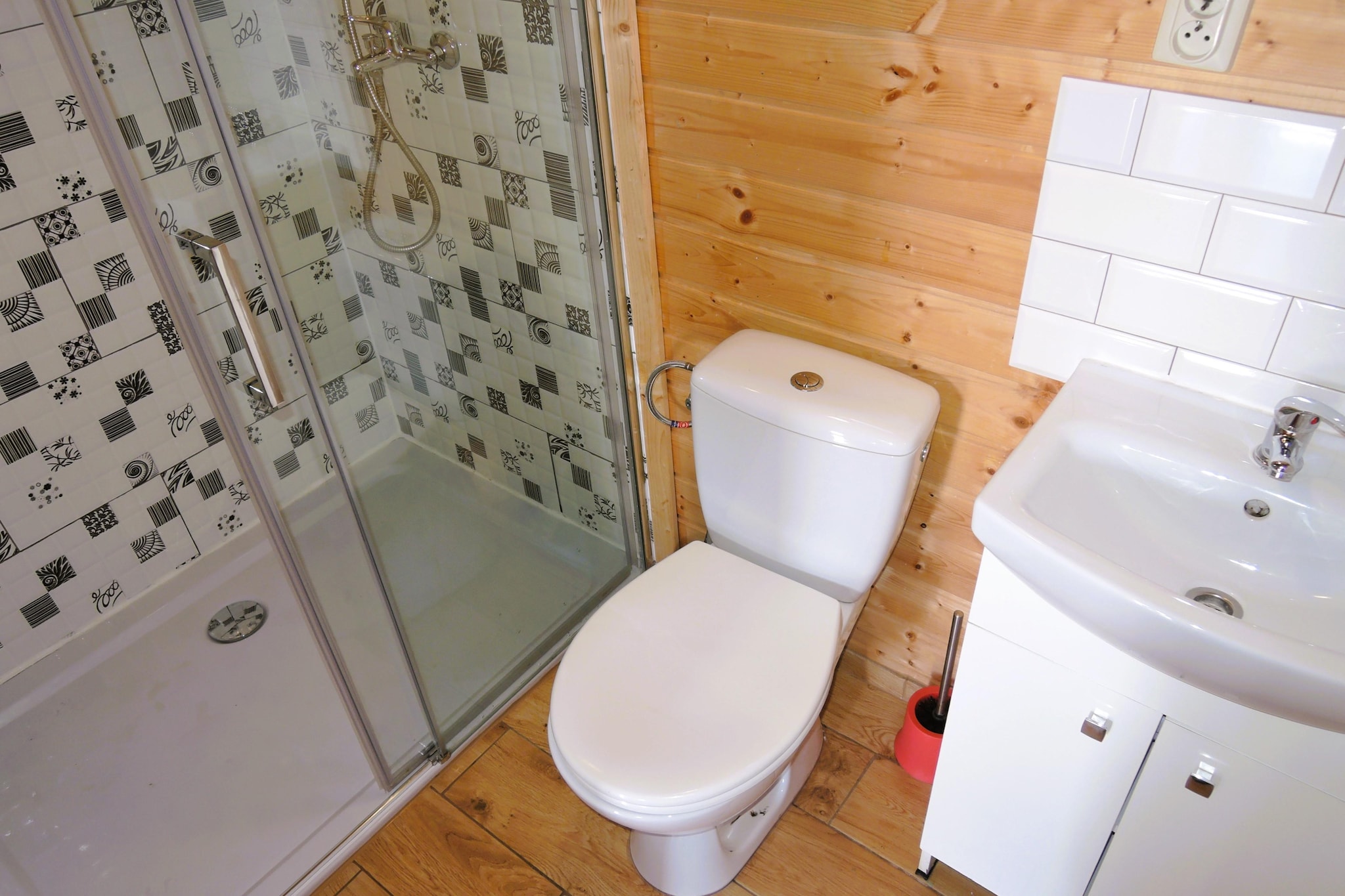 Domy wakacyjne w Międzyzdrojach z podgrzewanym basenem-Bathroom