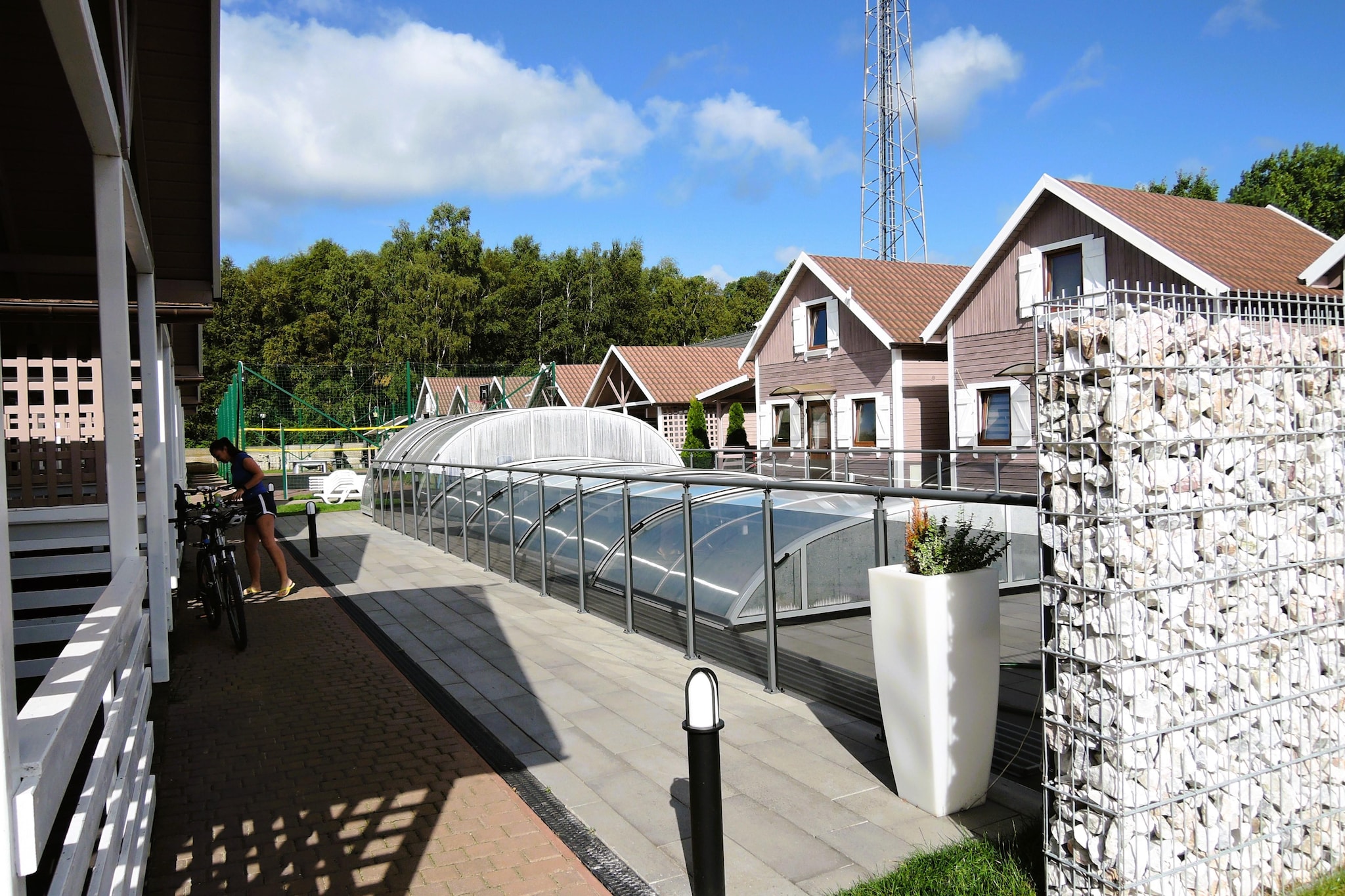 Domy wakacyjne w Międzyzdrojach z podgrzewanym basenem