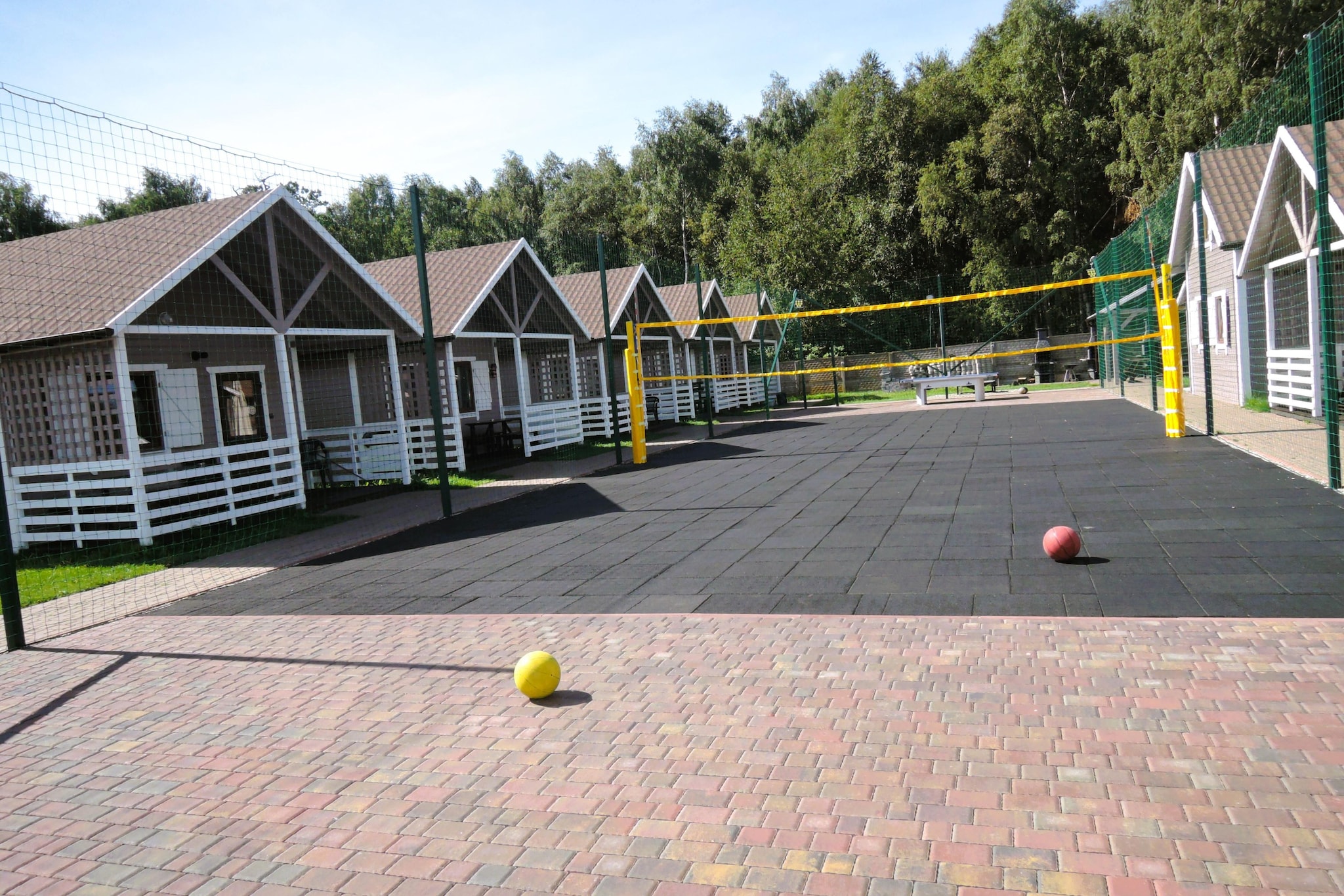 Domy wakacyjne w Międzyzdrojach z podgrzewanym basenem-Recreation room