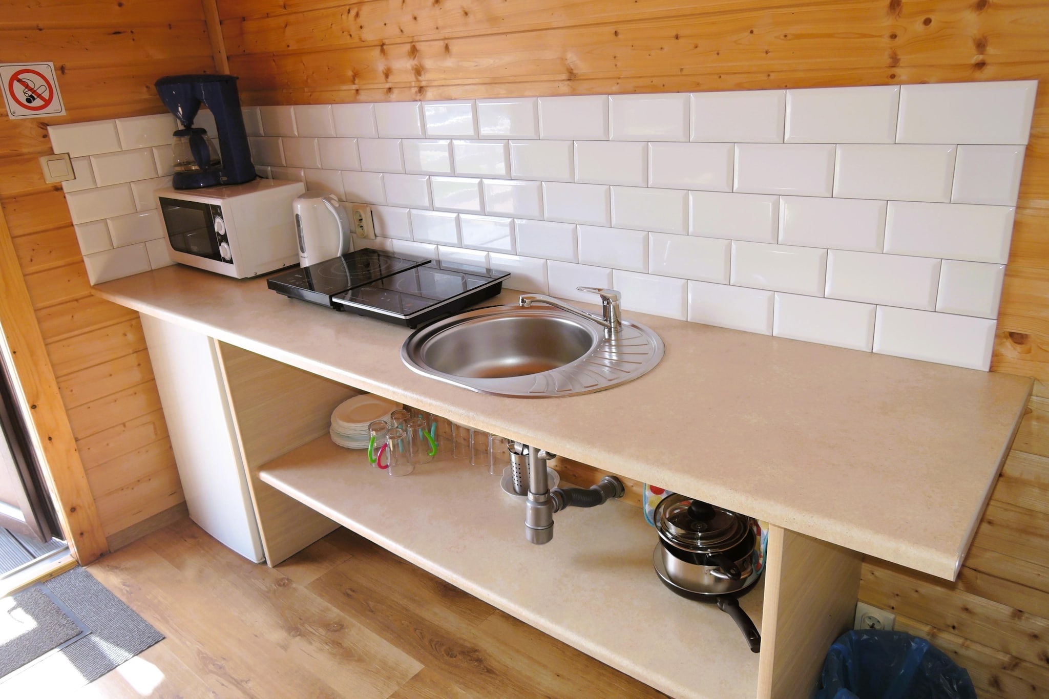 Domy wakacyjne w Międzyzdrojach z podgrzewanym basenem-Kitchen