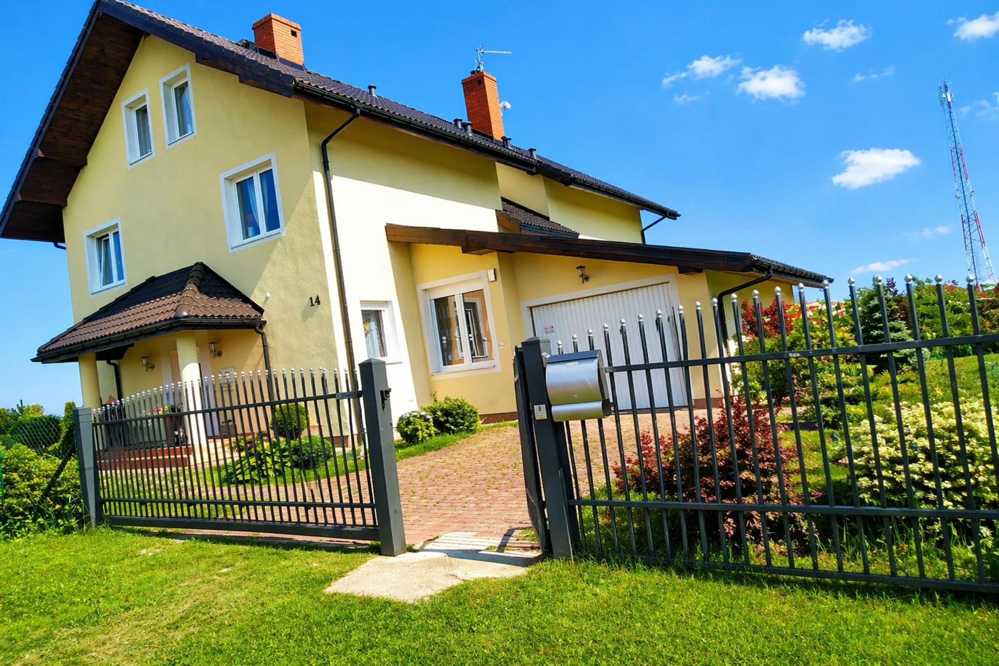 Exterior Summer