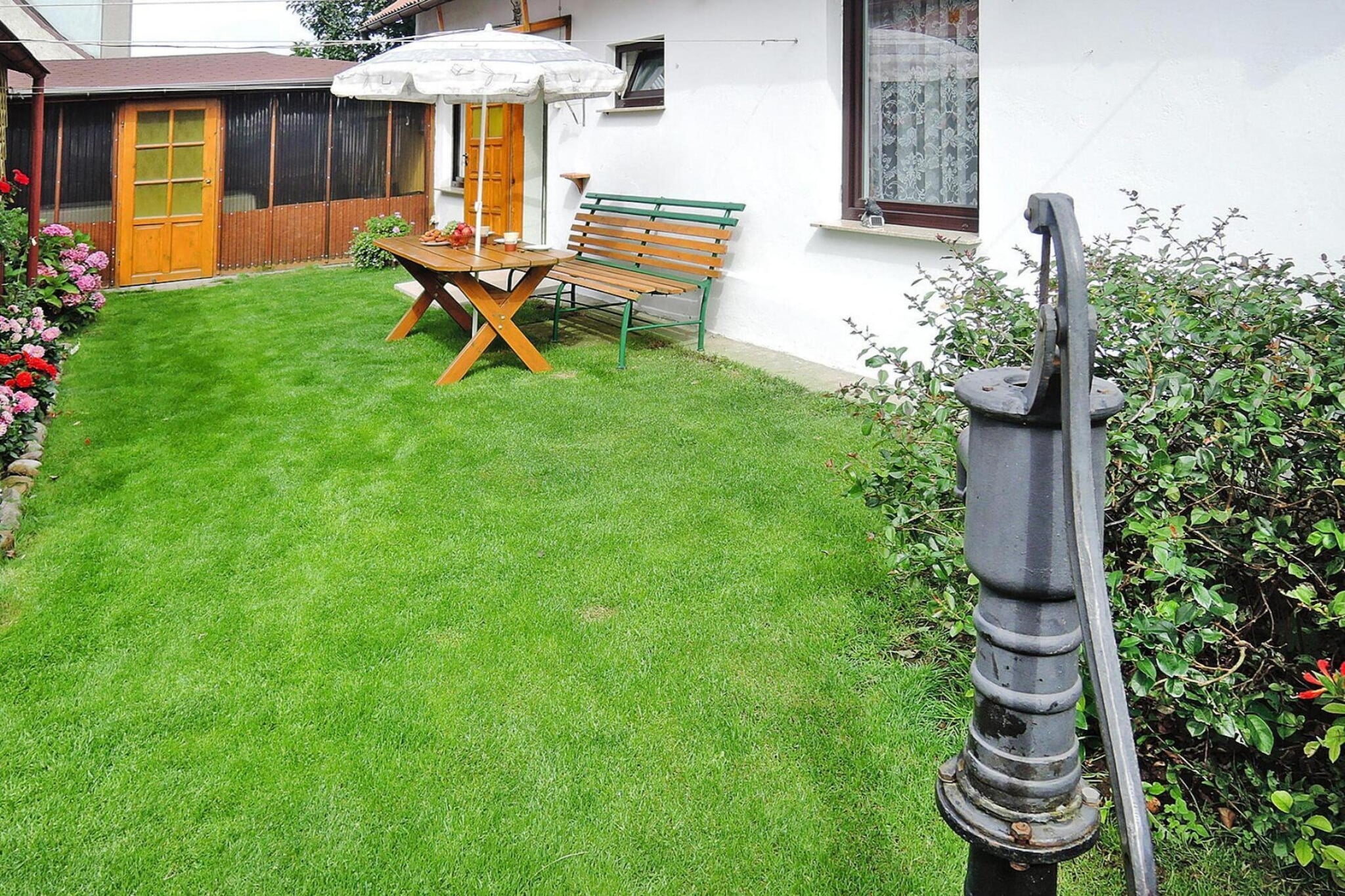 Holiday home Kolczewo 55 qm 5 Pers-Tuinen zomer
