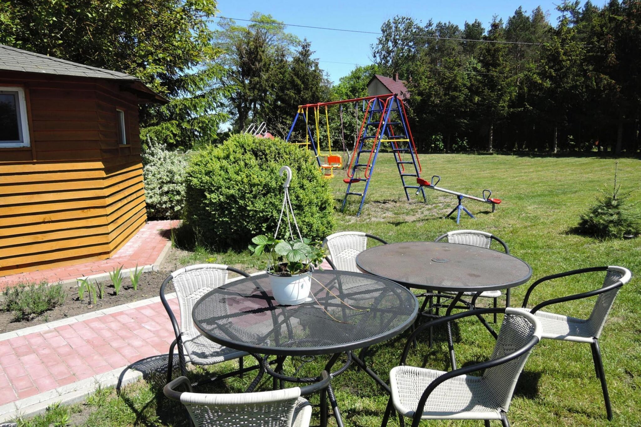 HolidayHouse with the big tarasse&garden in Kolczewo LIT-Terrasse/Balkon