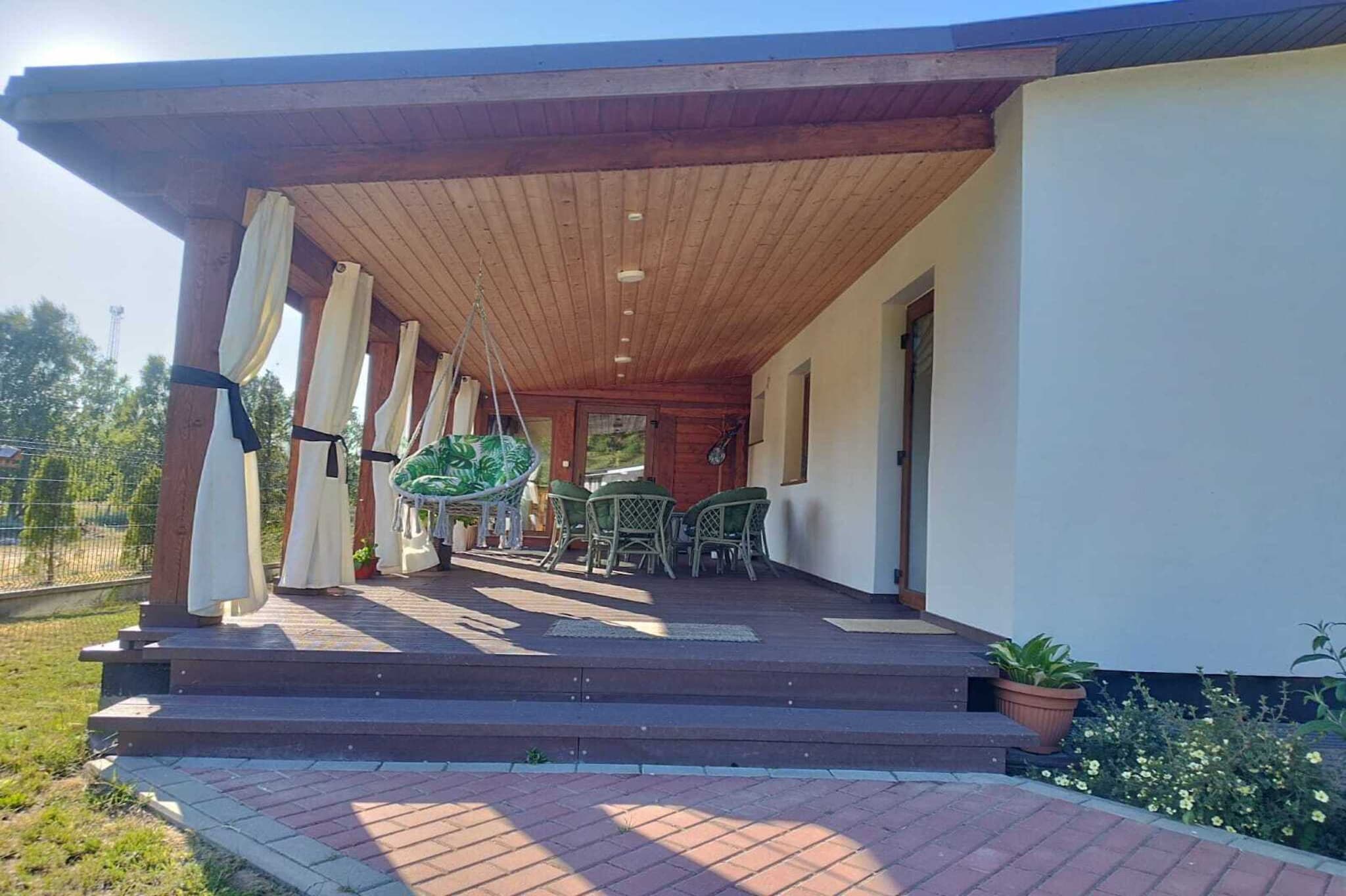 HolidayHouse with the big tarasse&garden in Kolczewo LIT-Terrasse/Balkon