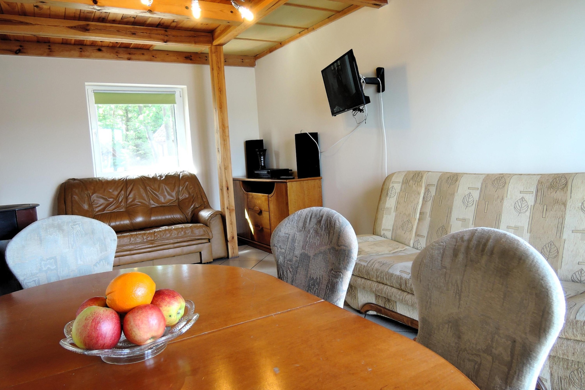 Holiday complex in Jezierzyce by Szczecin at the lake 30 qm for 4 persons Typ C Zolty - Eetkamer