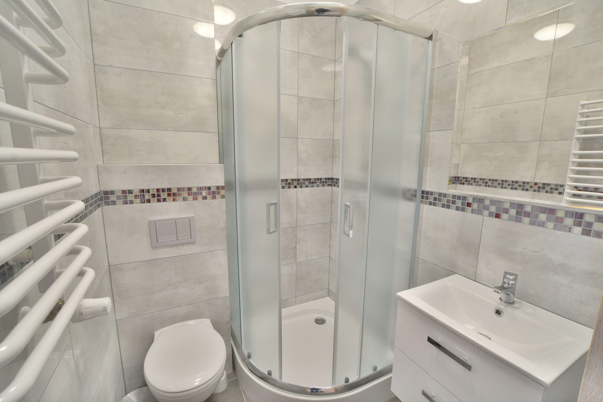 Pokój 3-osobowy na poddaszu Sarbinowo-Bathroom