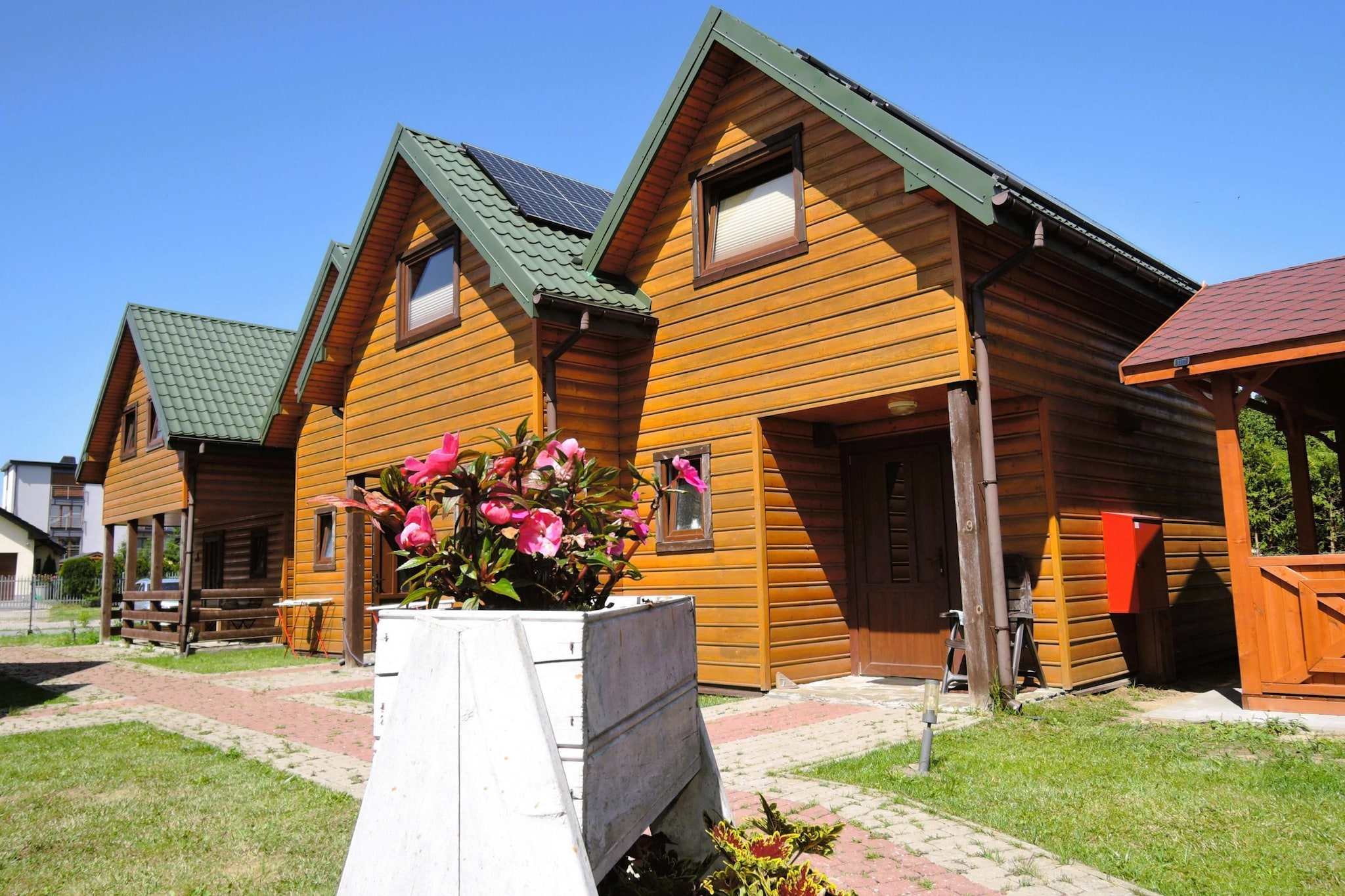 Exterior Summer