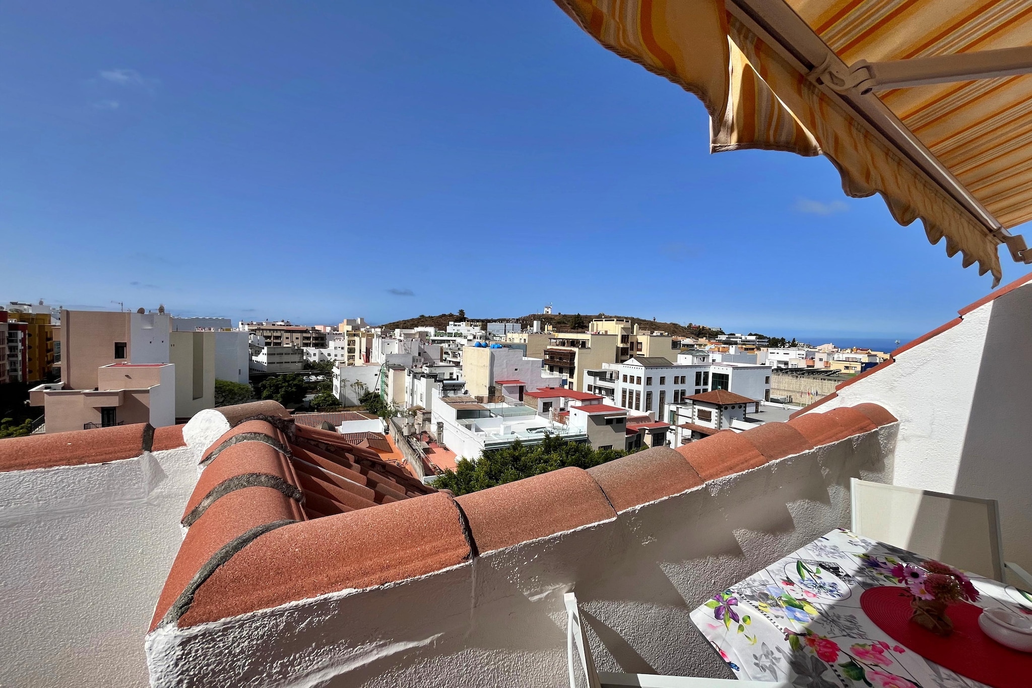 Apartment Atico La Plaza - Uitzicht zomer