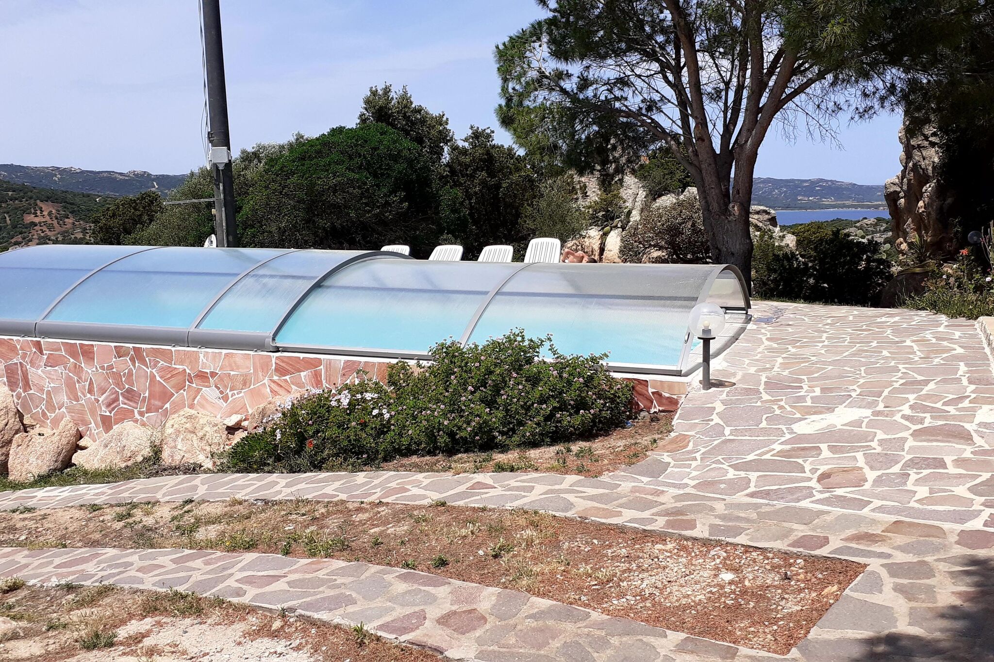 Luxuriöse Villa mit privatem Pool und whirlwanne