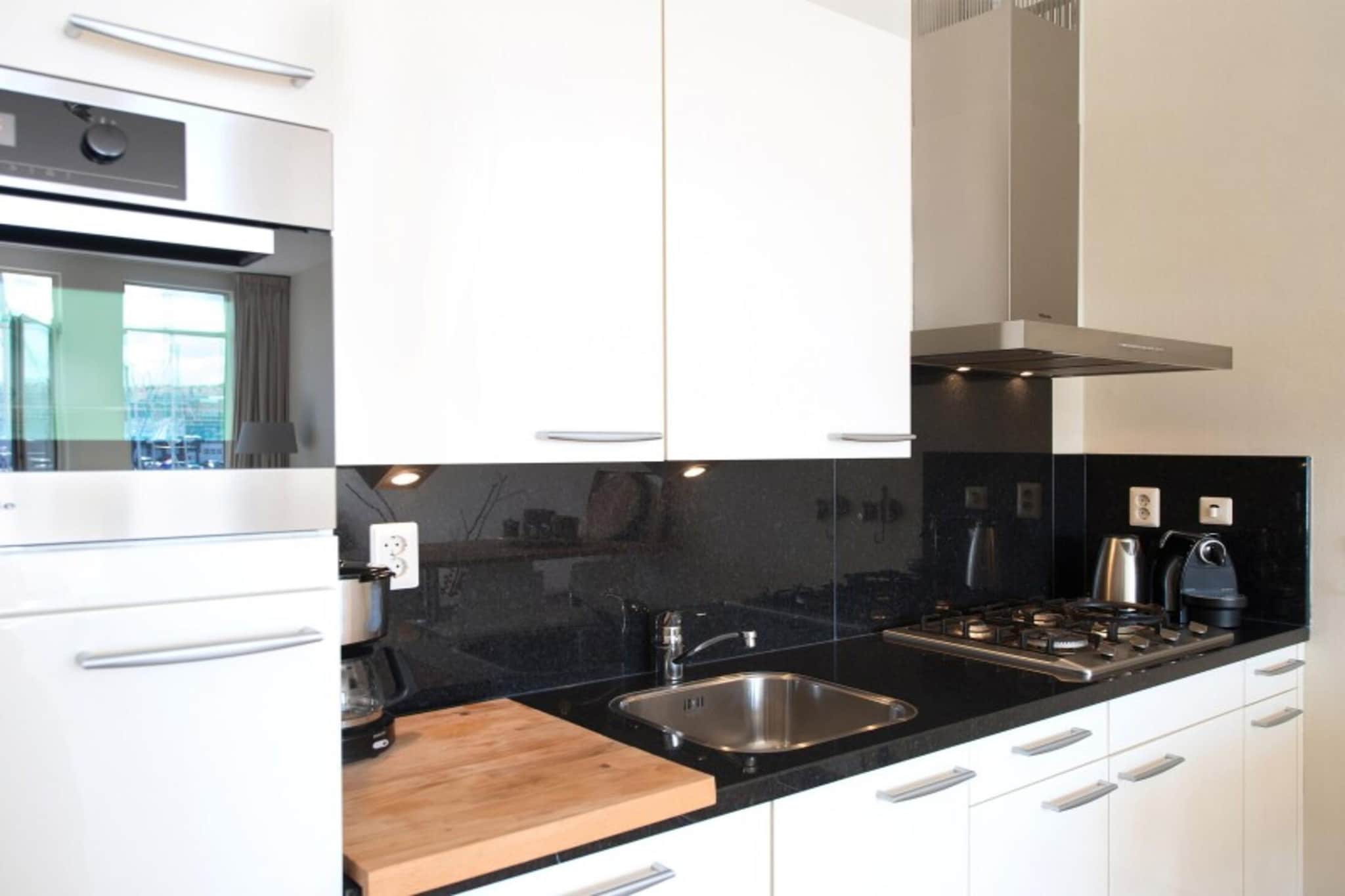 Scheveningen Harbour 16B-Keuken