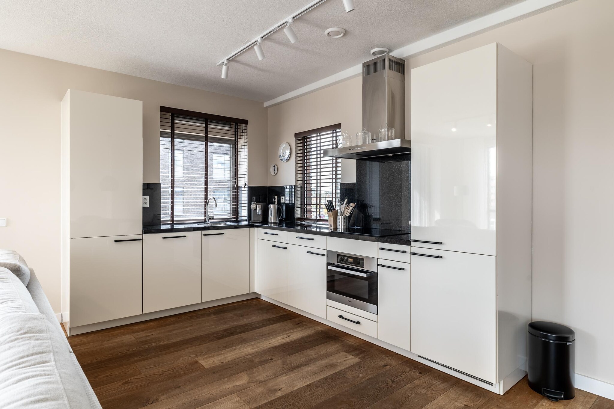 Apartment in Scheveningen with Harbor View