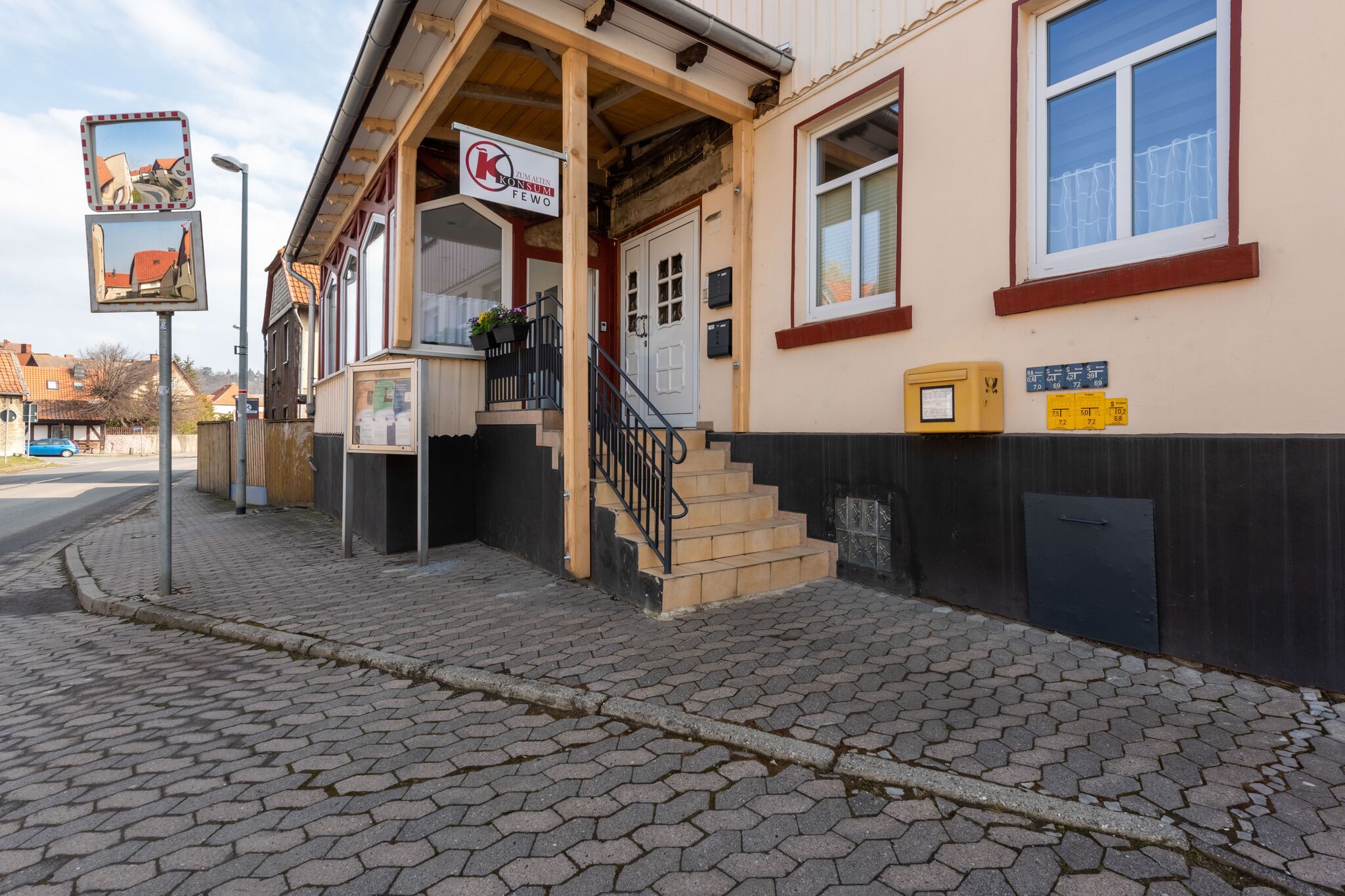 Bright and spacious apartment with separate entrance in Blankenburg in the Harz Mountains