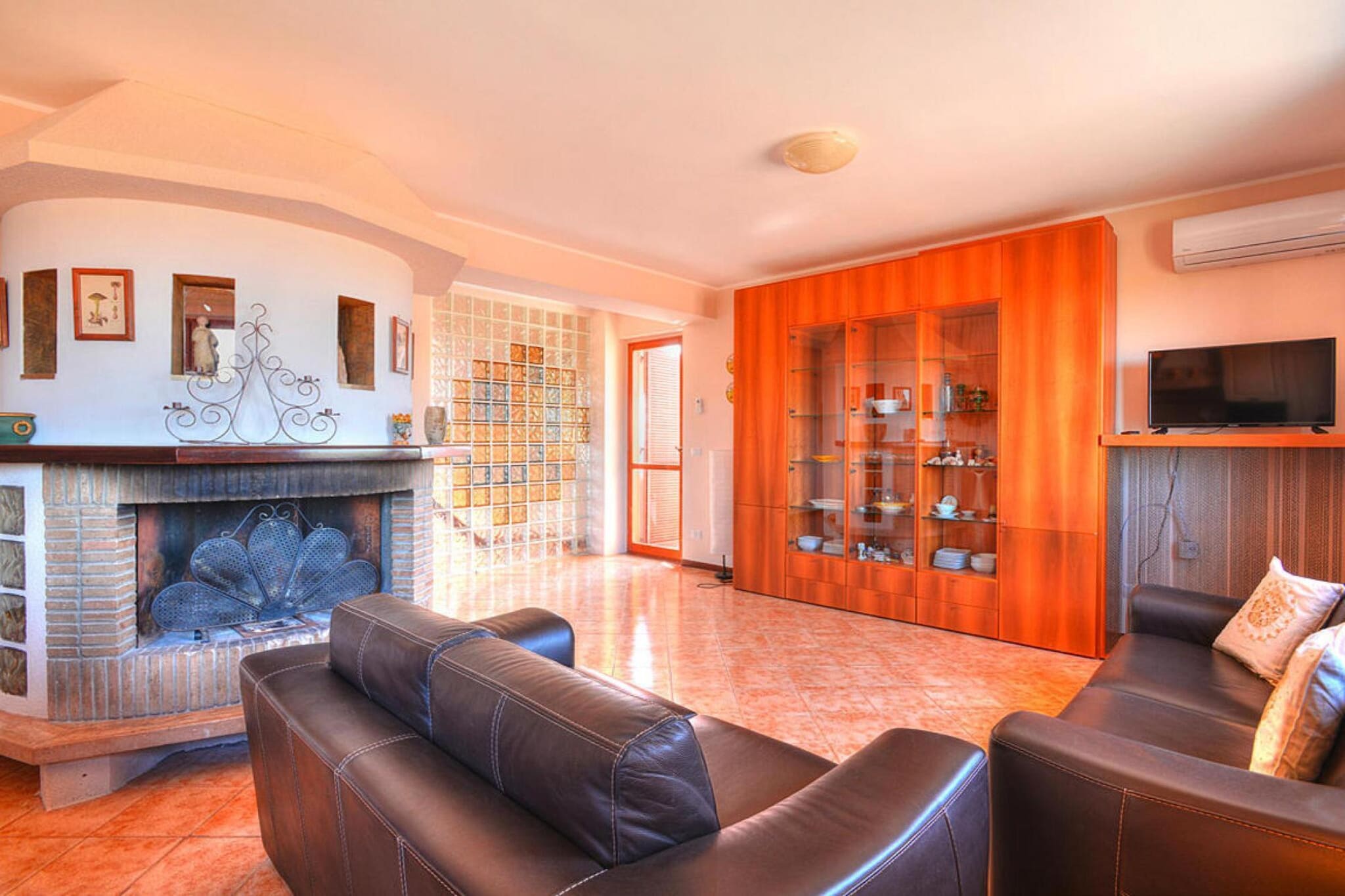 Holiday home Floridia-Villa Smeraldo7 Pax mit Privatpool-Woonkamer