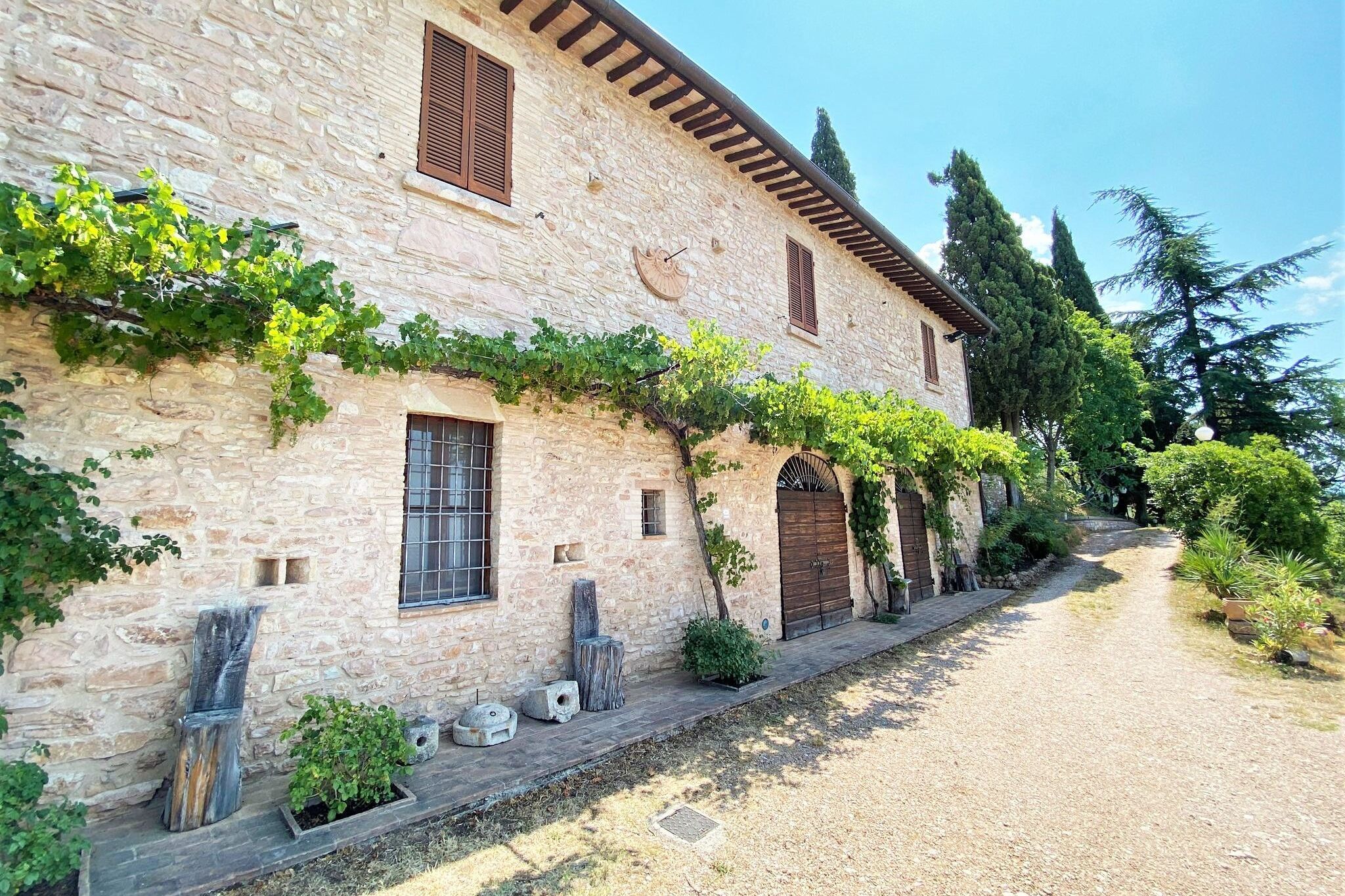 Mooie vakantiewoning in Assisi met een tuin