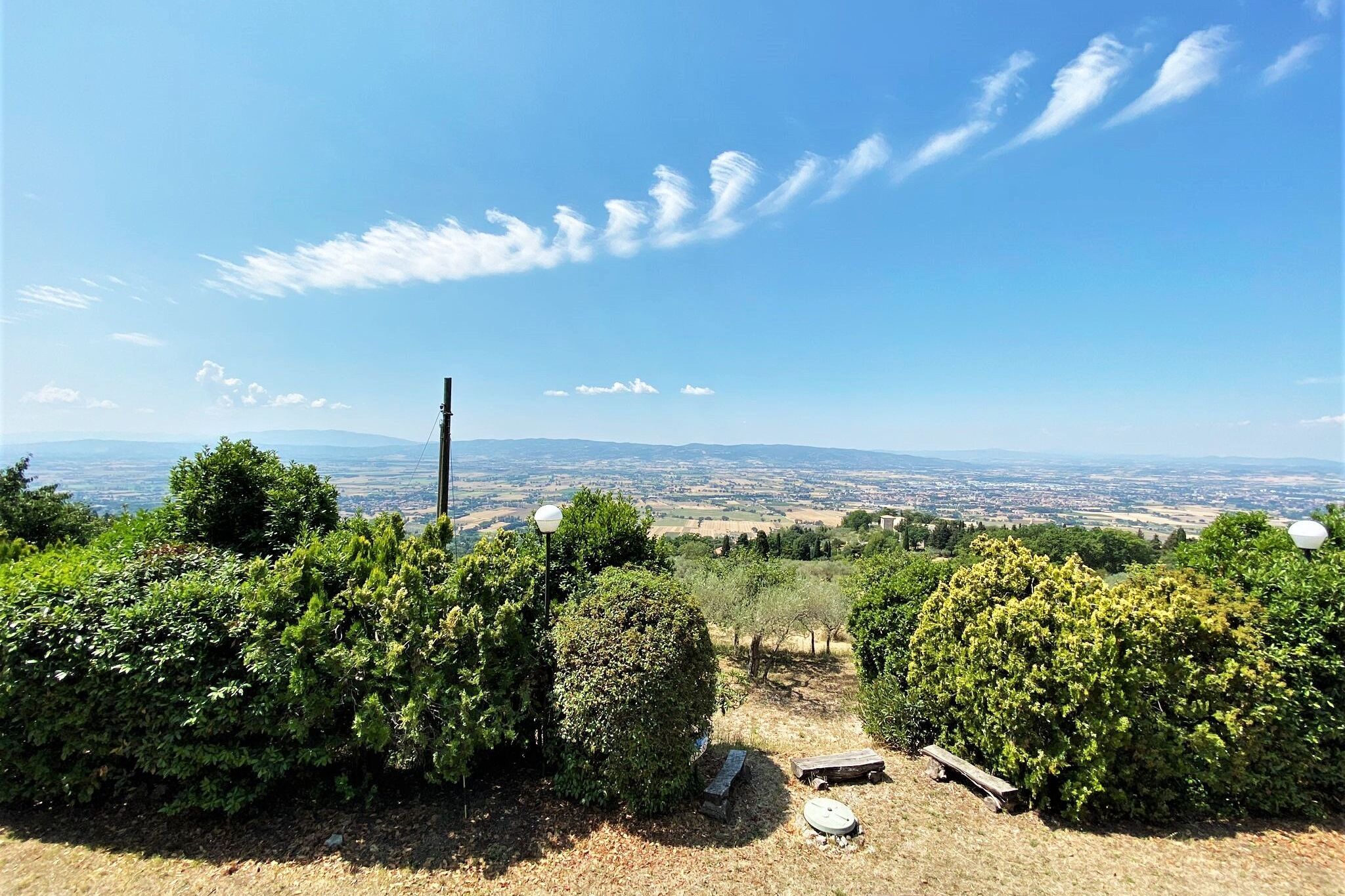 Mooie vakantiewoning in Assisi met een tuin
