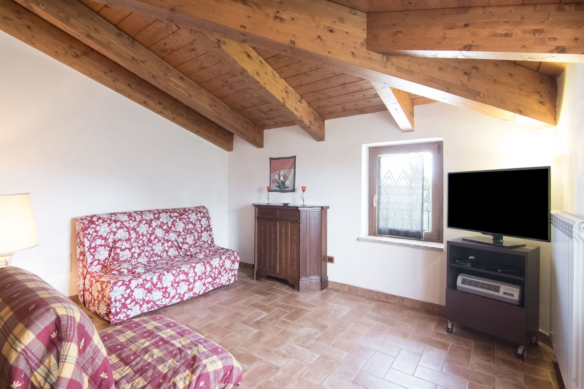 Sonniges Apartment in Assisi mit Garten und Terrasse