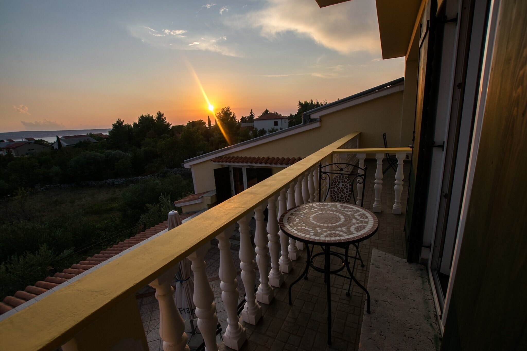 Apartments Grande Vista Starigrad Paklenica SD62 A-01 9 Pers-Uitzicht zomer
