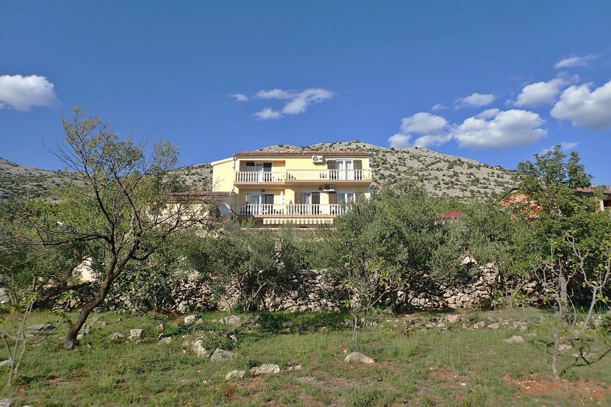 Apartments Grande Vista Starigrad PaklenicaSD62 A-03 8 Pers - Exterior in summer