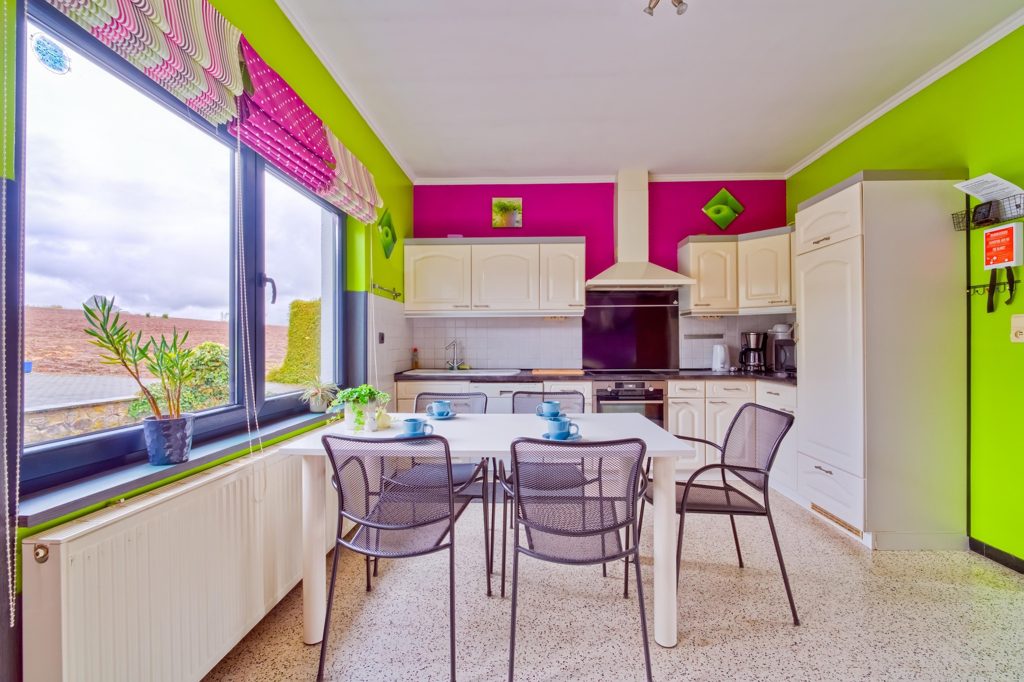 Très belle habitation à Lierneux pour 8 adultes-Cuisine