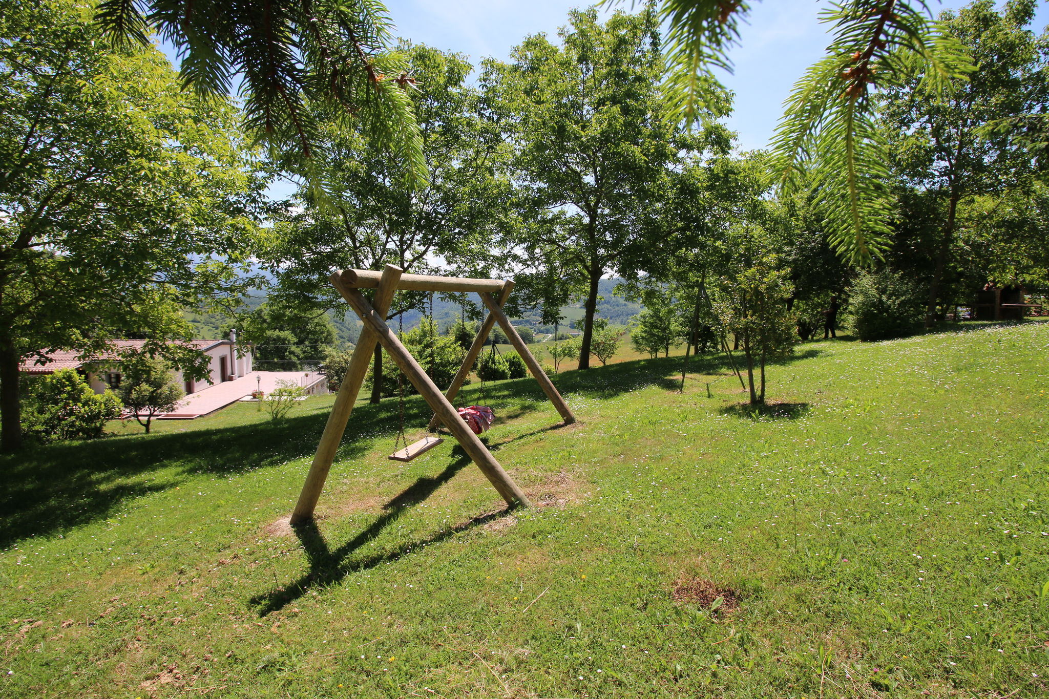 Bauernhaus mit Bergblick in Apecchio mit privatem Garten