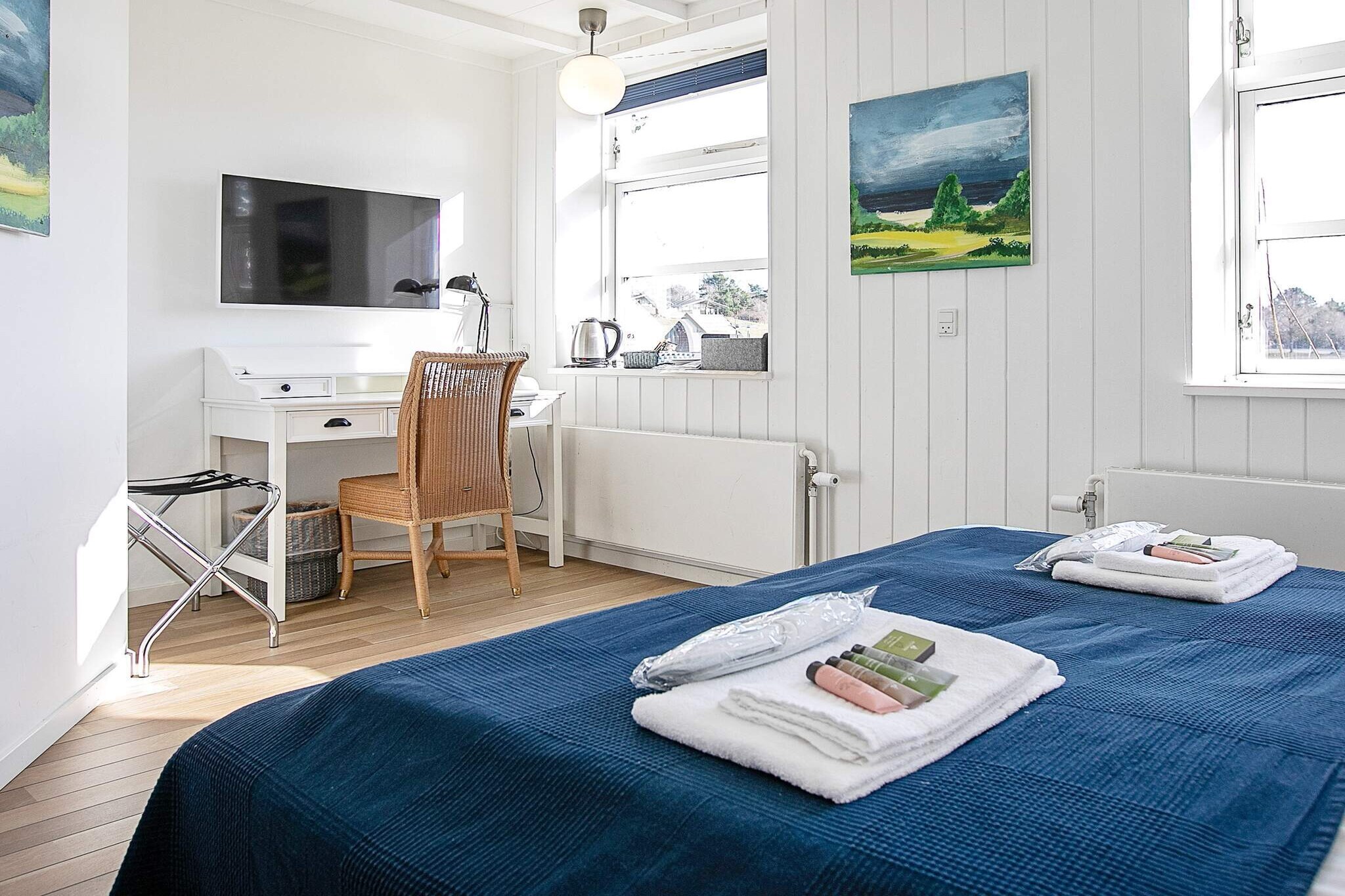 Hotelvær.mellem-Binnen