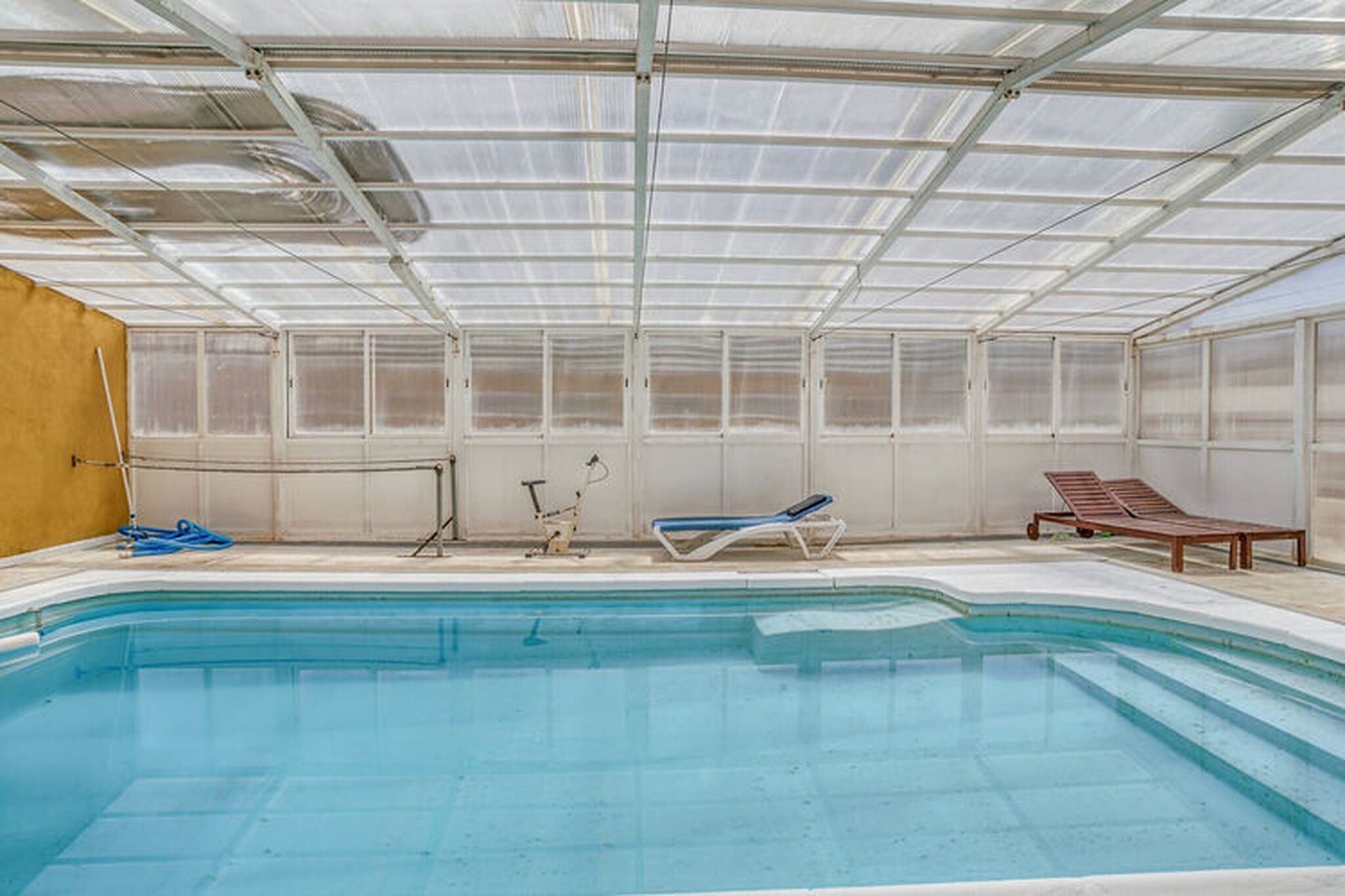 Maison de vacances isolée à Almería avec piscine partagée