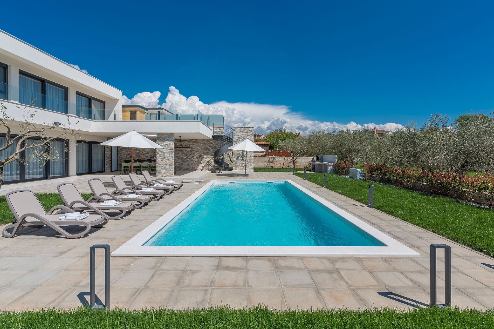 Modern holiday home in Novigrad with swimming pool