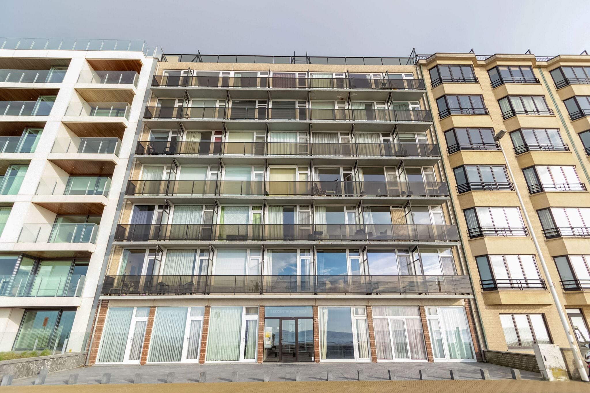 Appartement contemporain à Ostende avec balcon