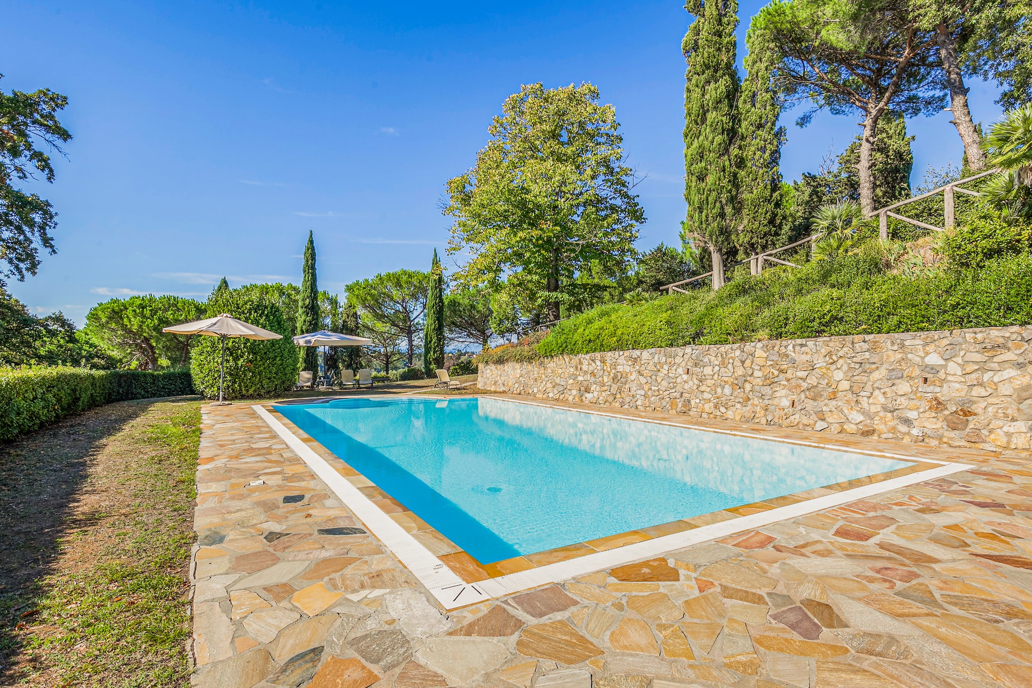 Belvilla by OYO Farmhous with Swimming Pool