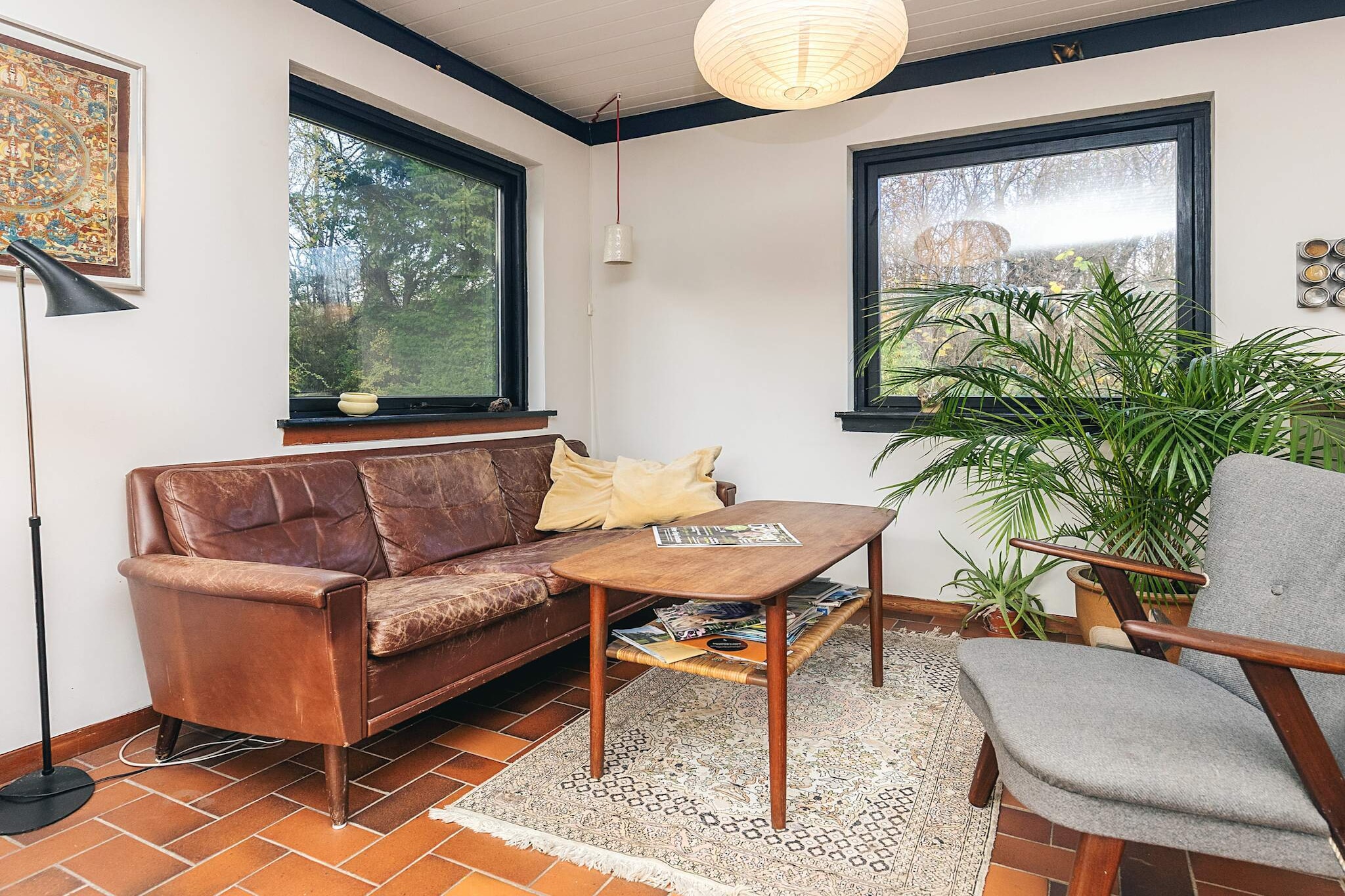 Internet Access DSL, open kitchen(cooker(electric), coffee machine, dishwasher, fridge-freezer), Living/bed room(double folding bed, TV, DVD player, chromecast), bedroom(double bed), bedroom(single bed, single folding bed), bathroom(floor heating)(bathtub or shower, washbasin, toilet, washing machine), heating(electric), terrace, BBQ, air to air heatpump