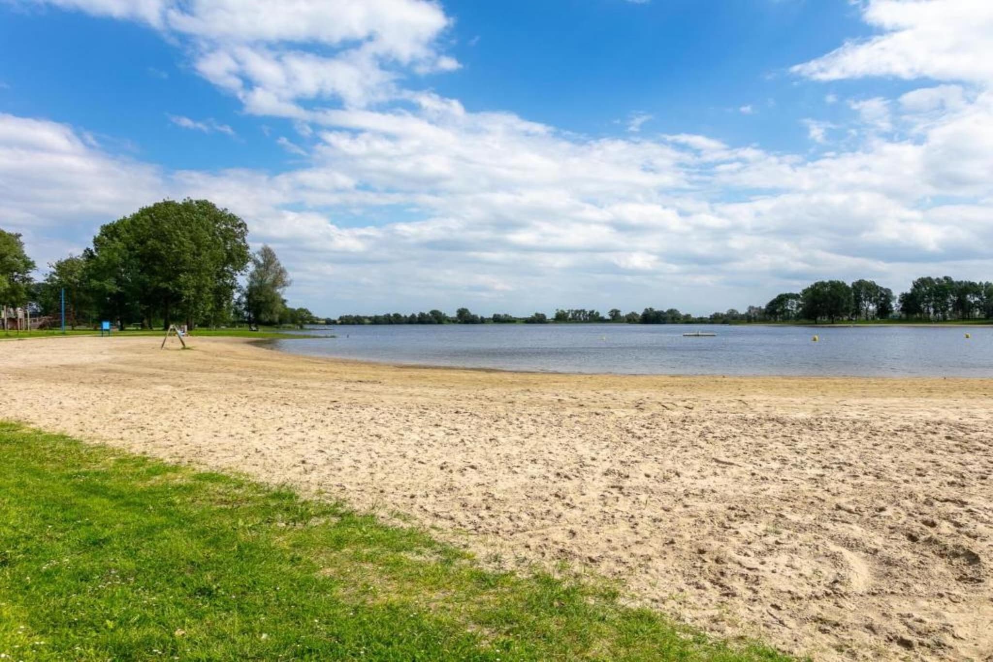 Resort aan de Maas 5-Gebieden zomer 1km