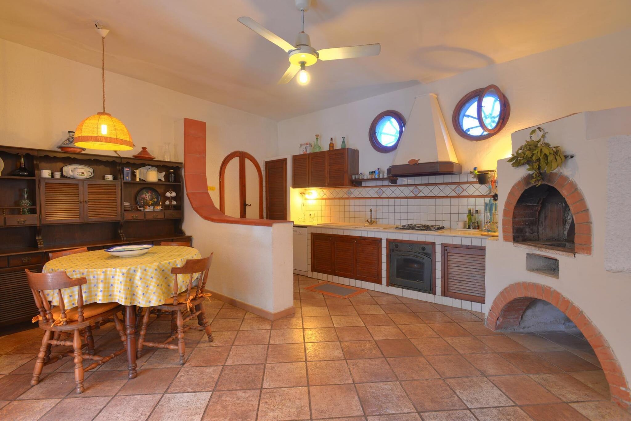 Holiday home Fanusa-Casa Fanusa mit Privatpool-Keuken